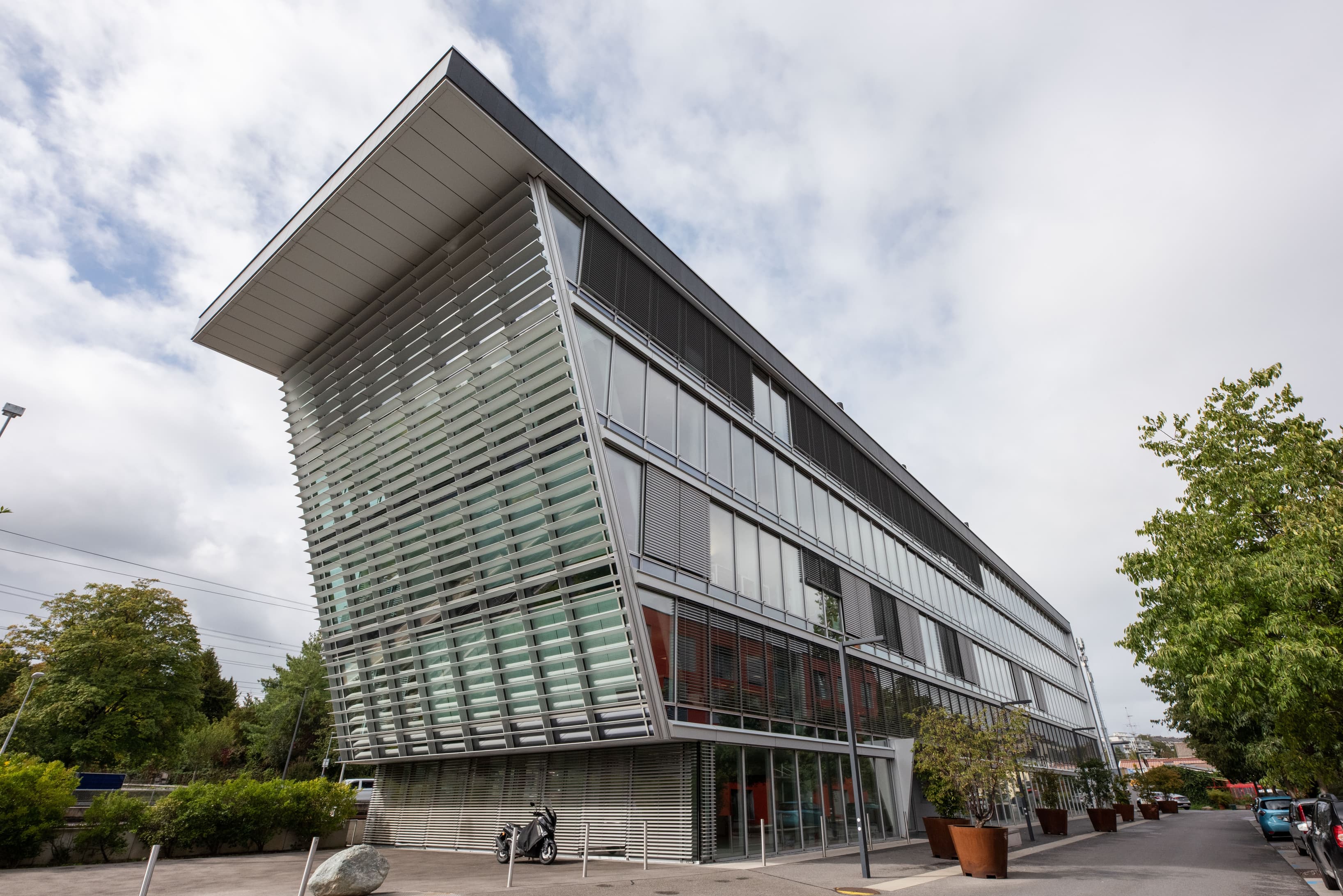 VERSOIX, Station Lakeside image 1