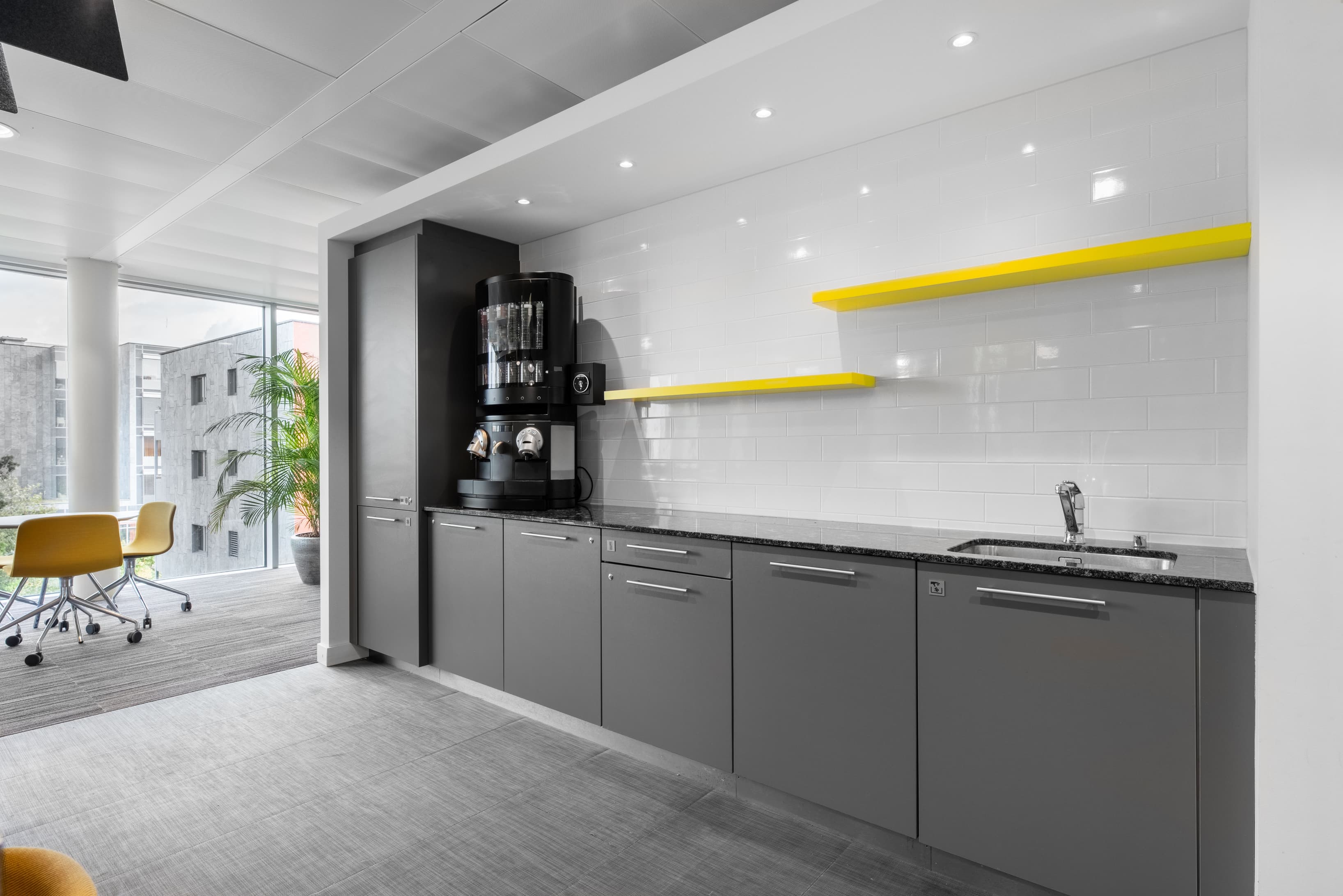 VERSOIX, Station Lakeside image 7