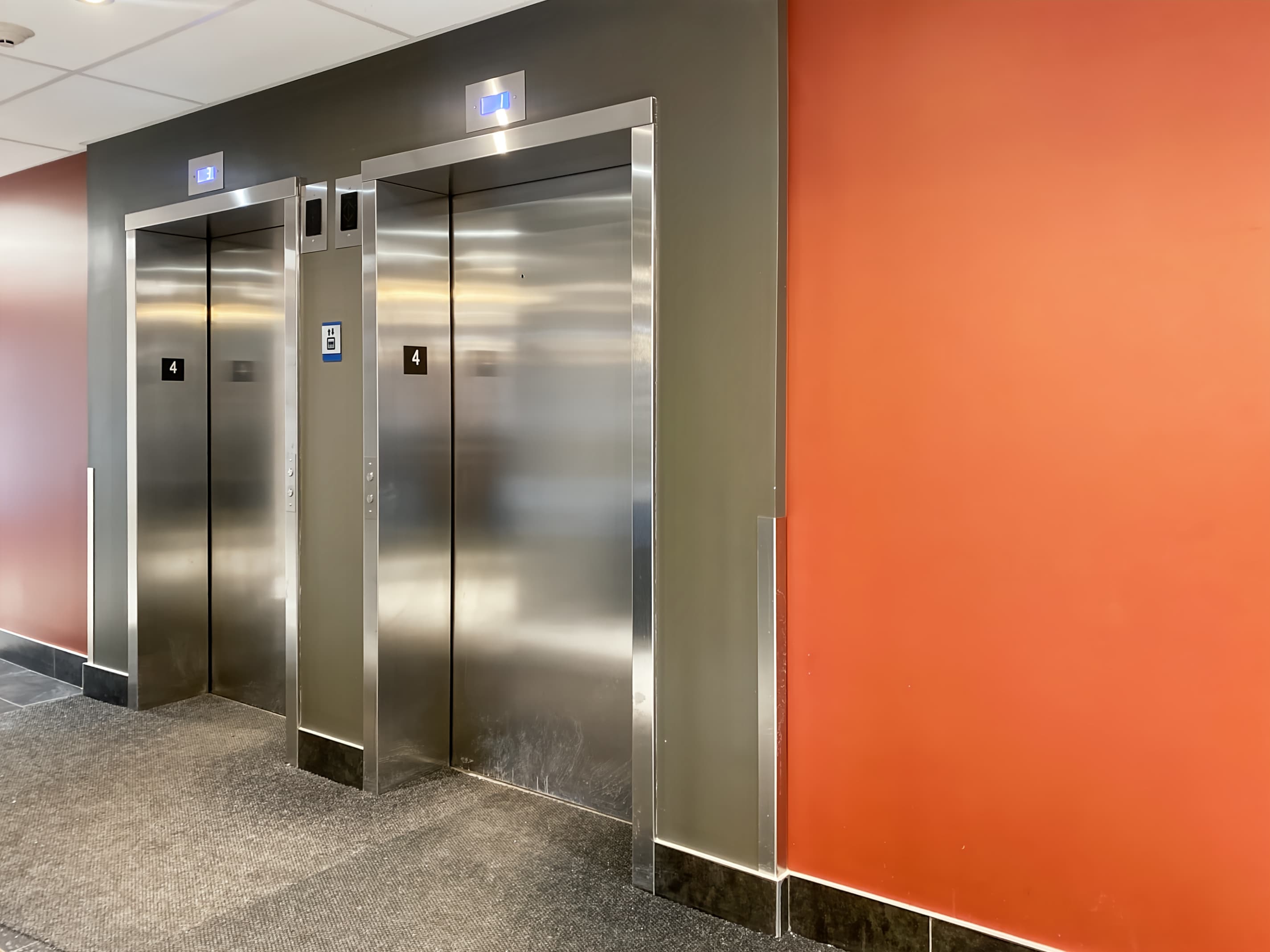 QC, Levis - Levis image 3