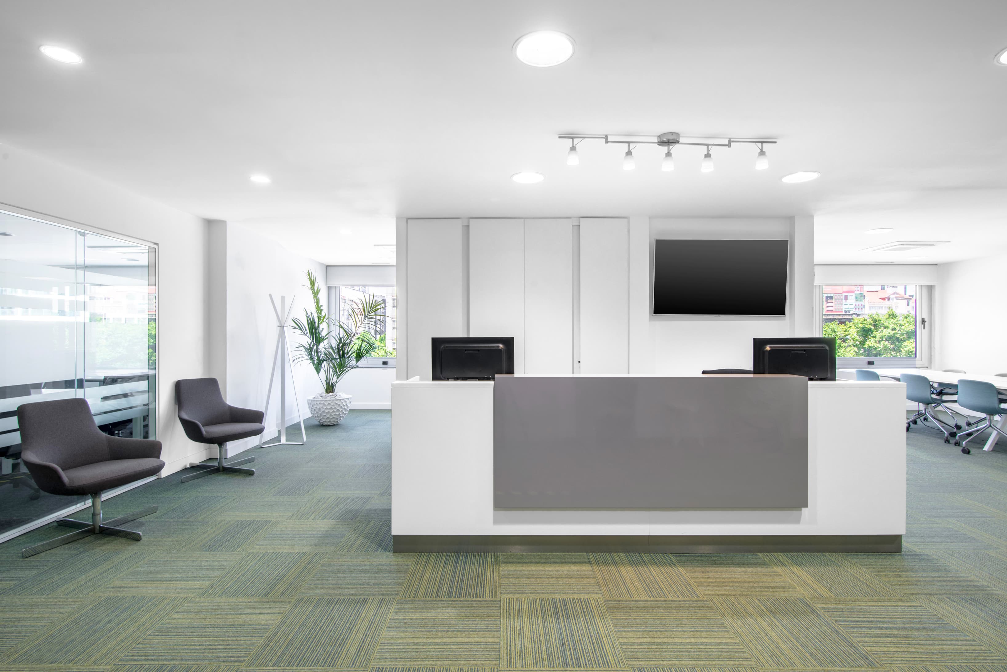 LISBON, Avenida da Republica image 3