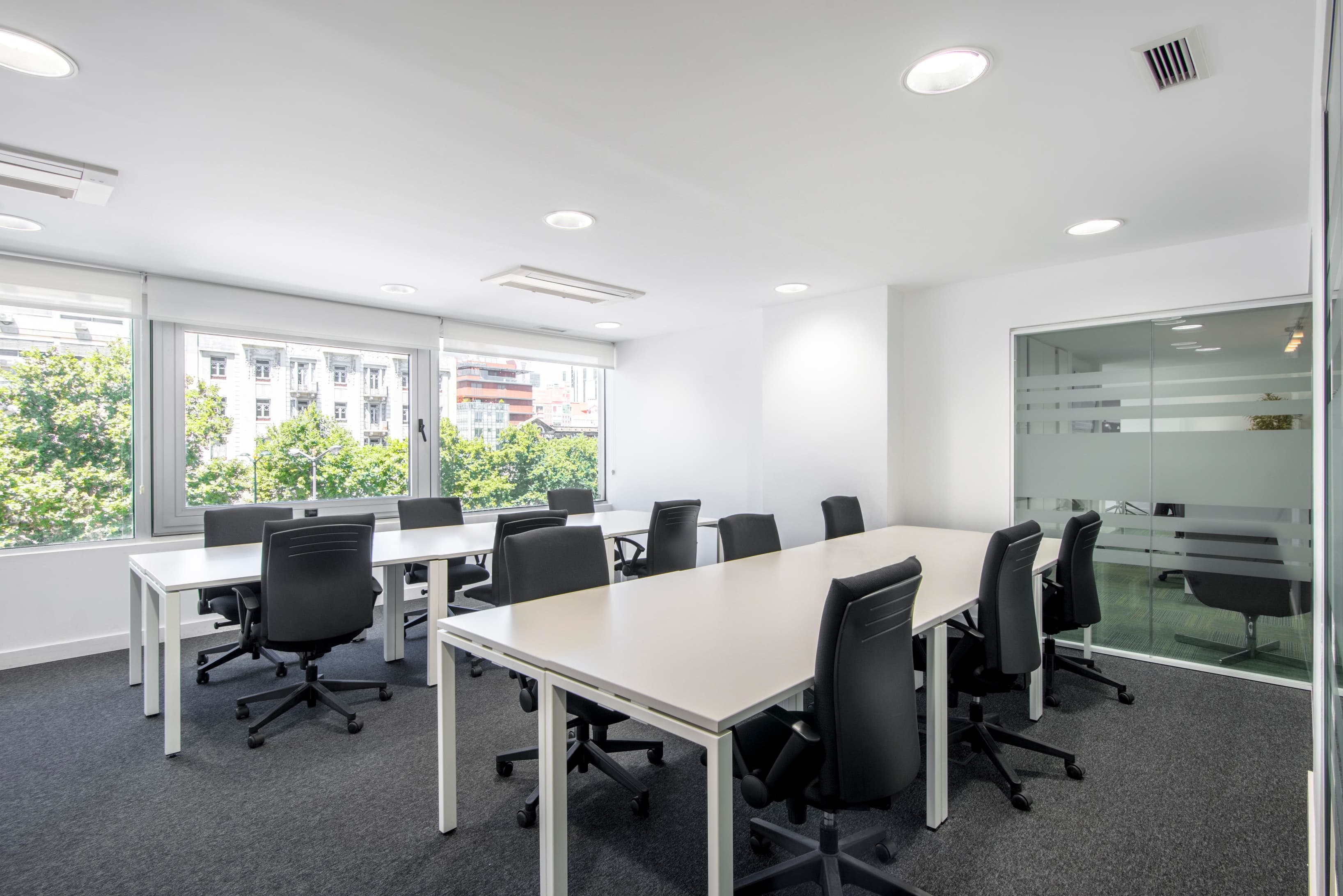 LISBON, Avenida da Republica image 4