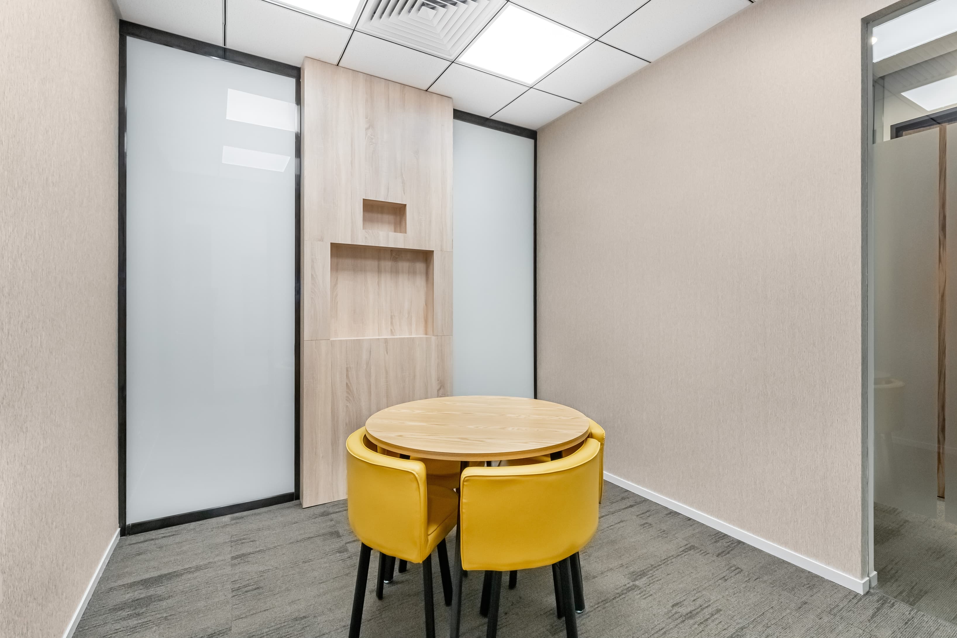 TAIYUAN, World Trade Centre image 8