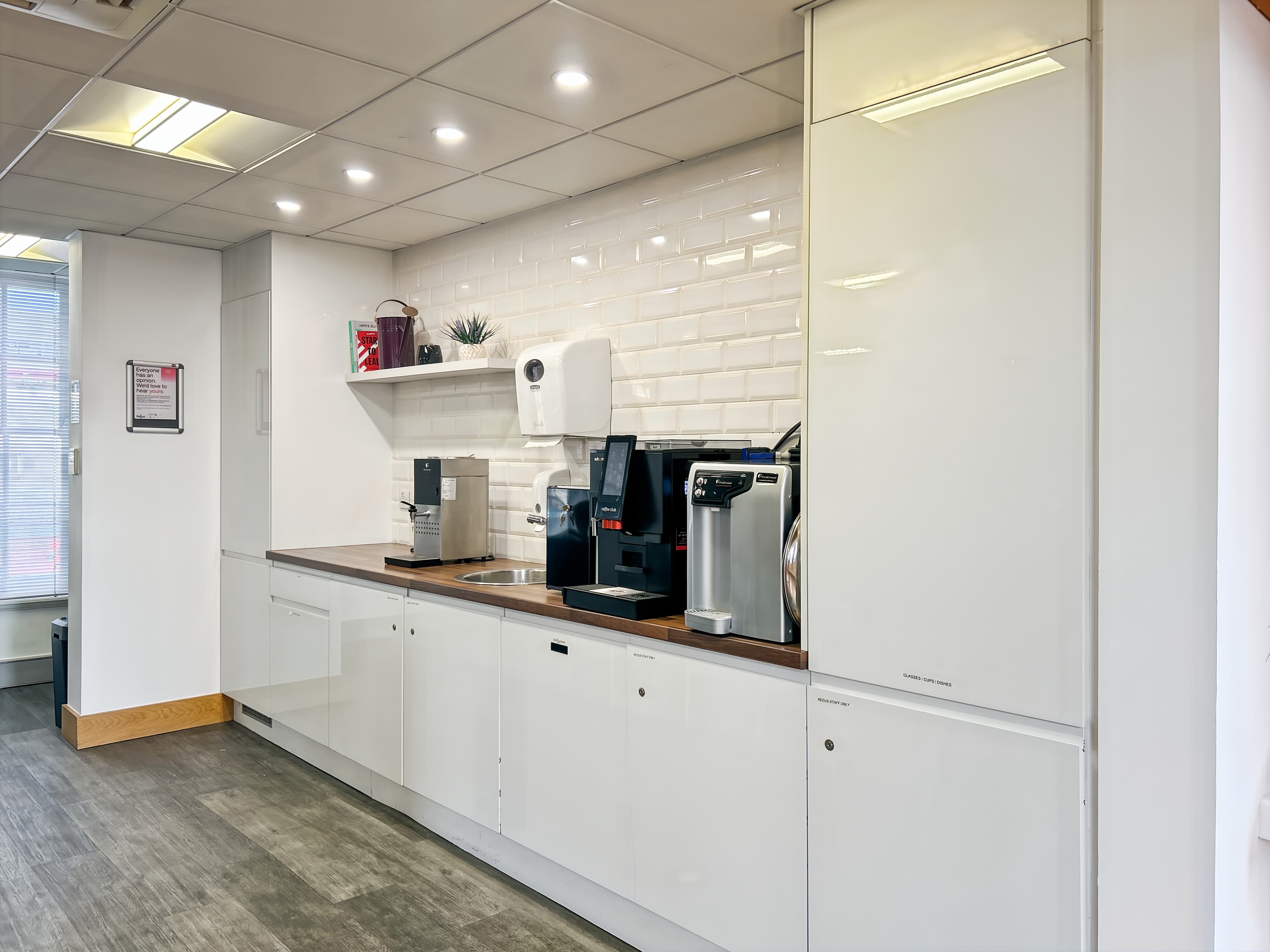 BELFAST, Cathedral Quarter image 6