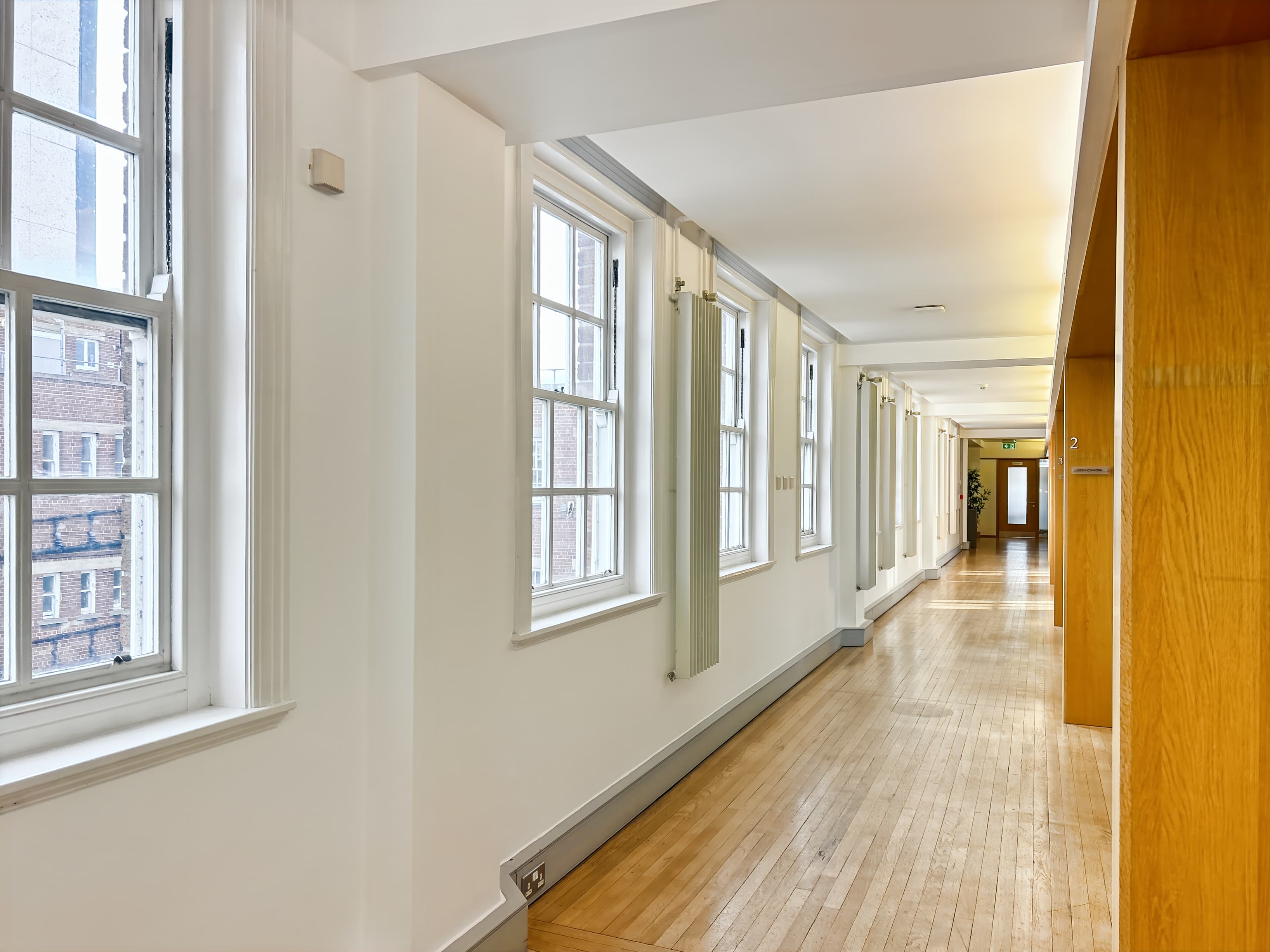 BELFAST, Cathedral Quarter image 5