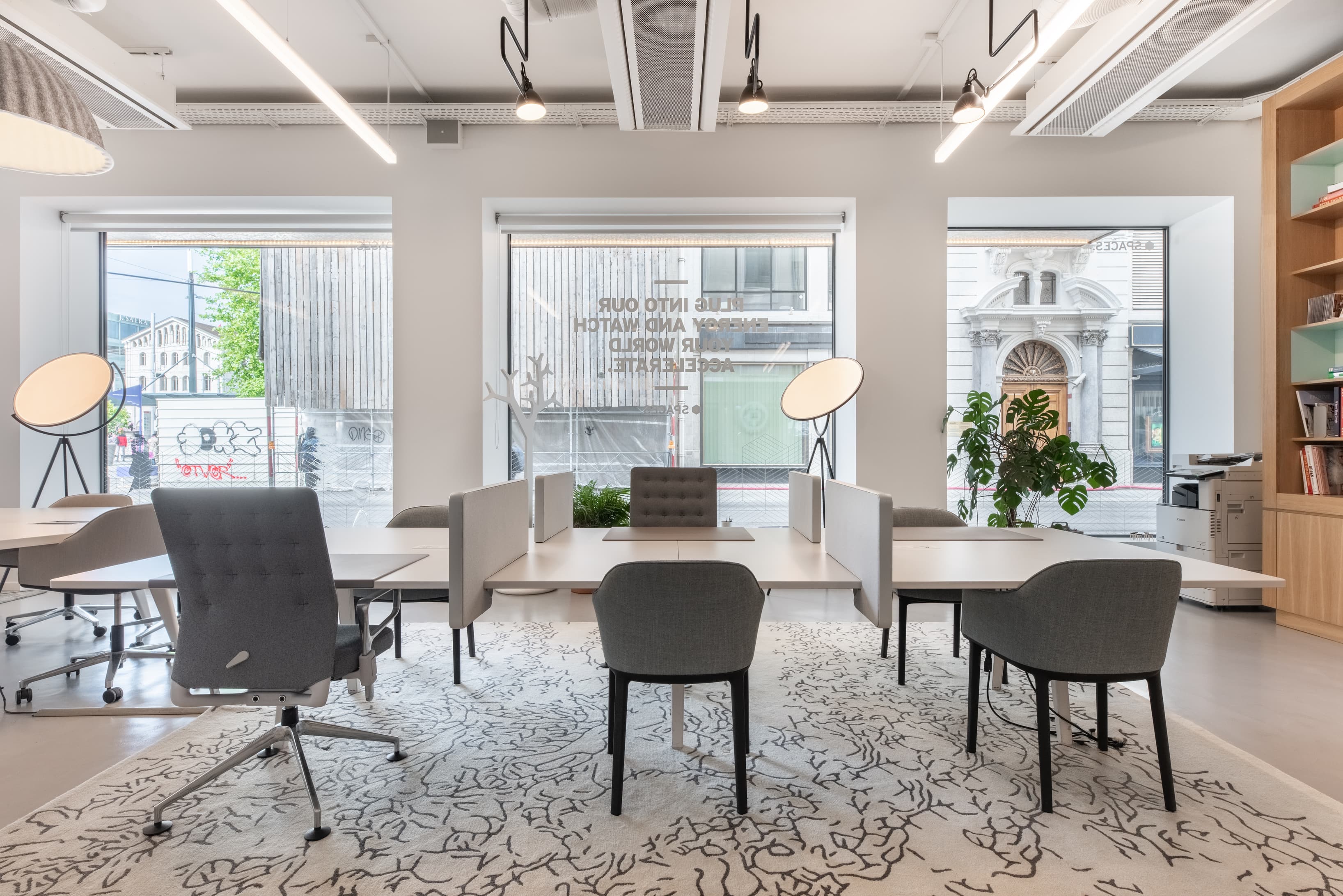 GENEVA, Quai de l'Ile image 6