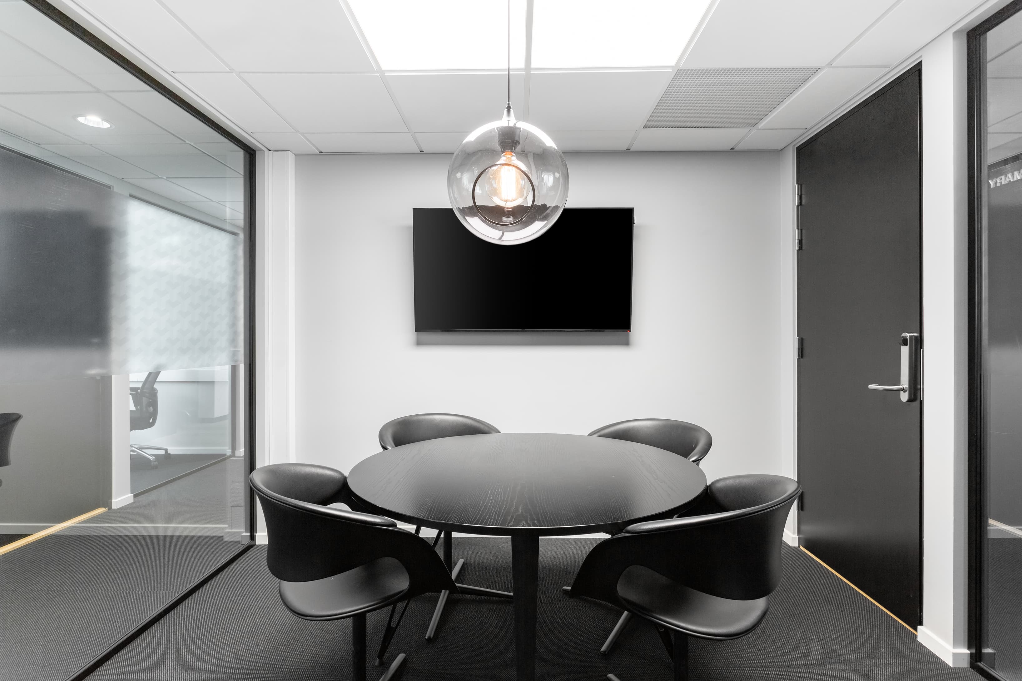 OSLO, Haakon VII's Gate image 2