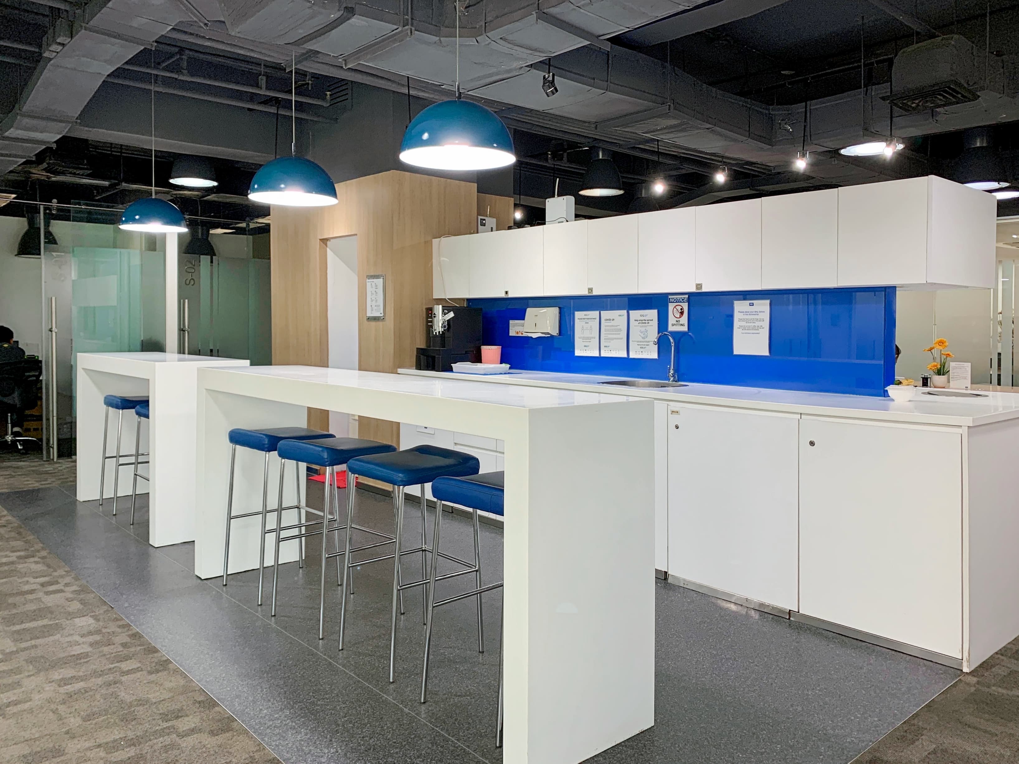 DAVAO, Topaz Tower Centre image 9