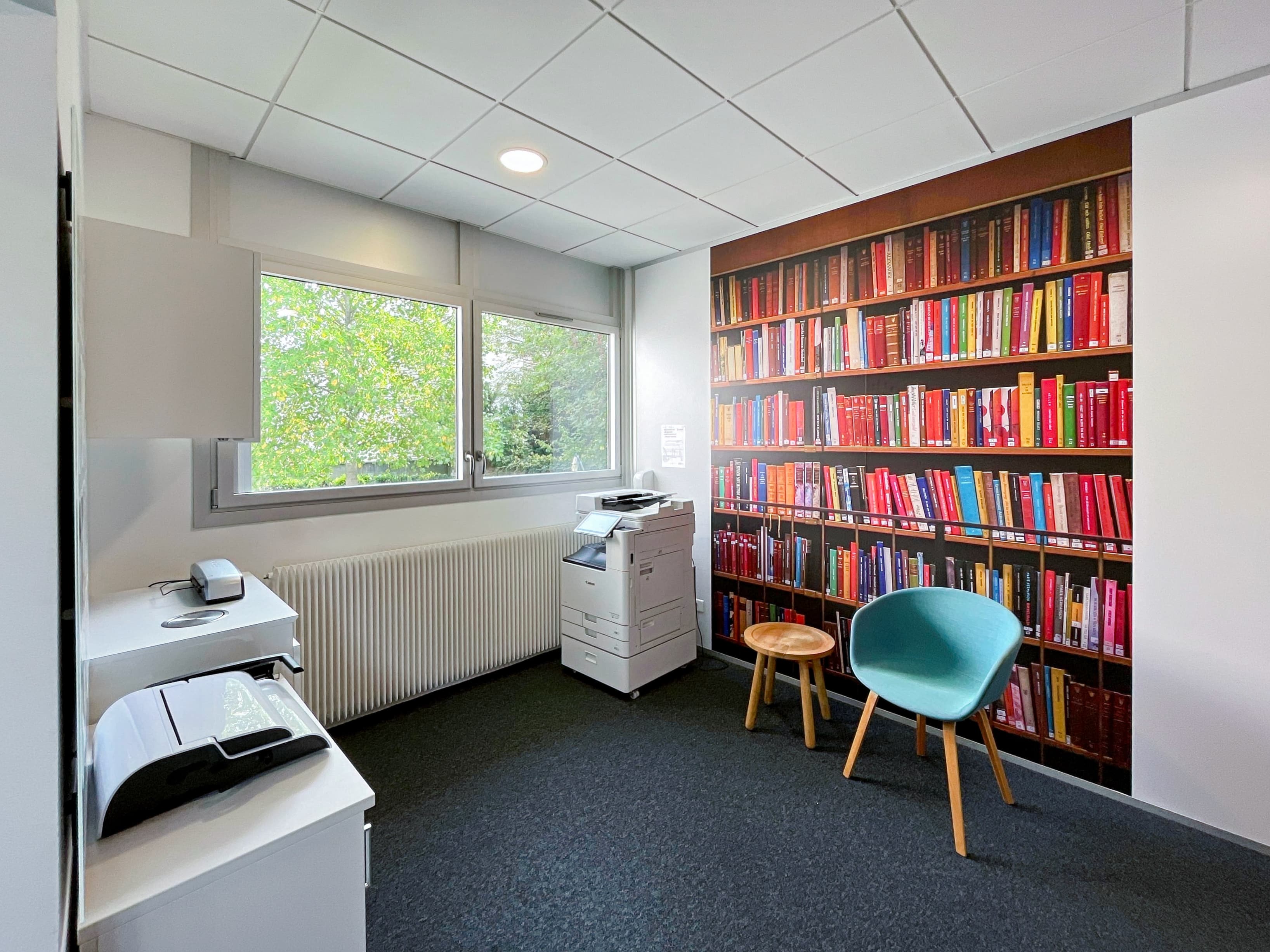 BOURG-LA-REINE, Stop & Work Bourg-la-Reine image 3 BOURG-LA-REINE, Stop & Work Bourg-la-Reine image 3