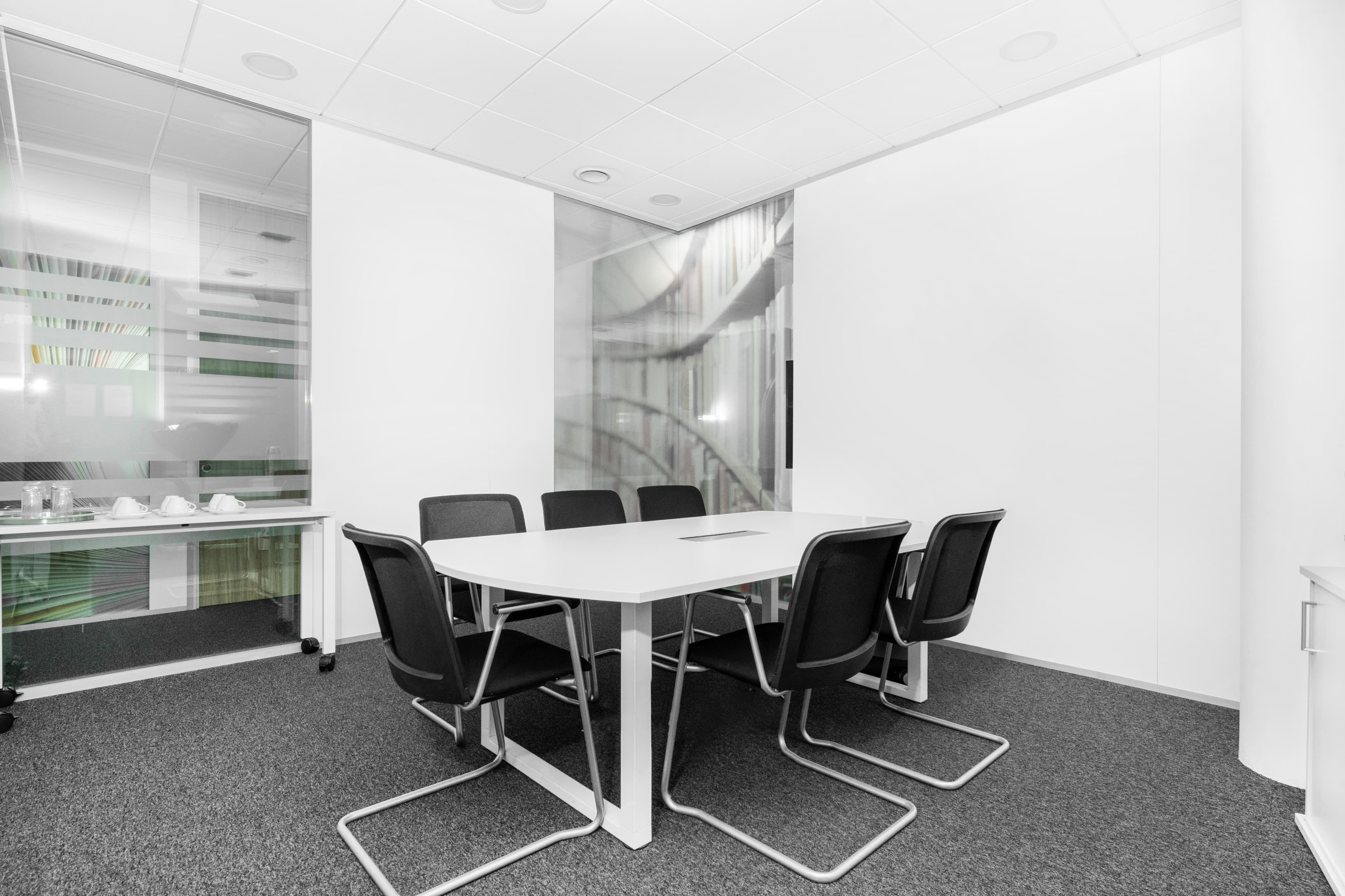 BOURG-LA-REINE, Stop & Work Bourg-la-Reine image 6 BOURG-LA-REINE, Stop & Work Bourg-la-Reine image 6