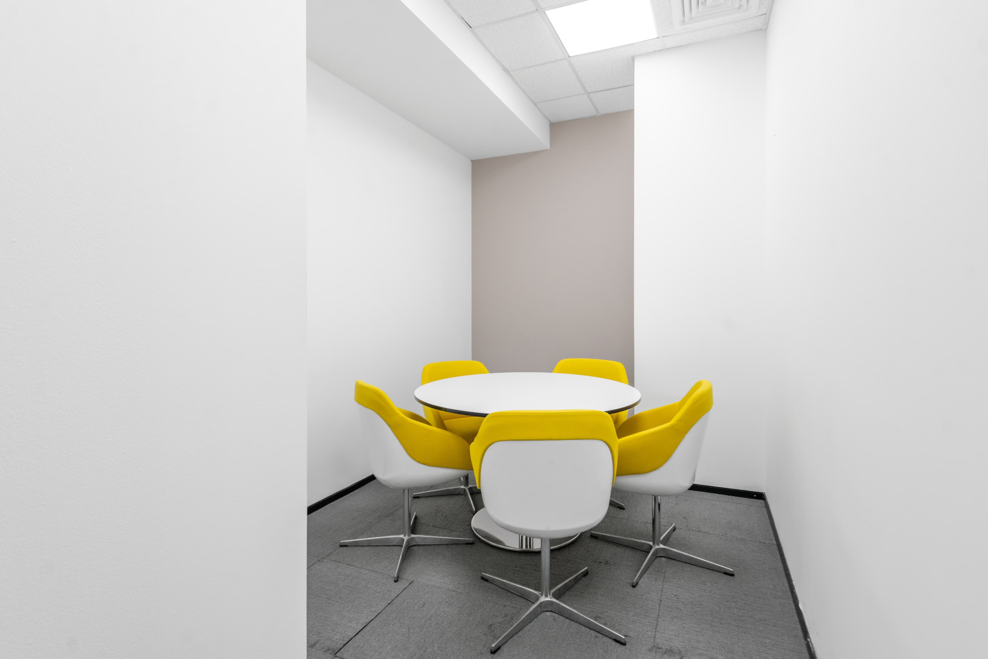 AMMAN, Abdali Boulevard image 8