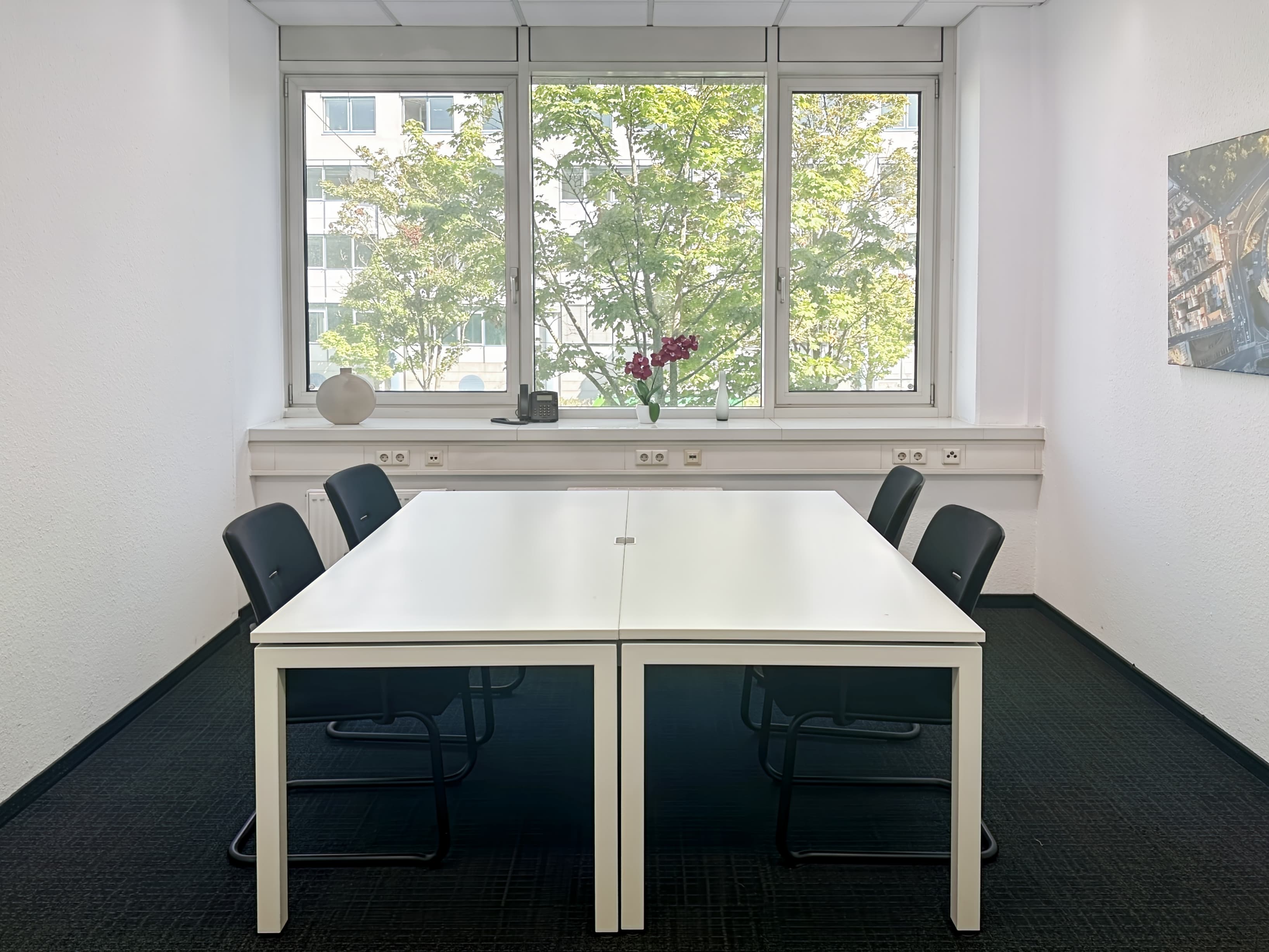 STUTTGART, HQ Offisto image 10