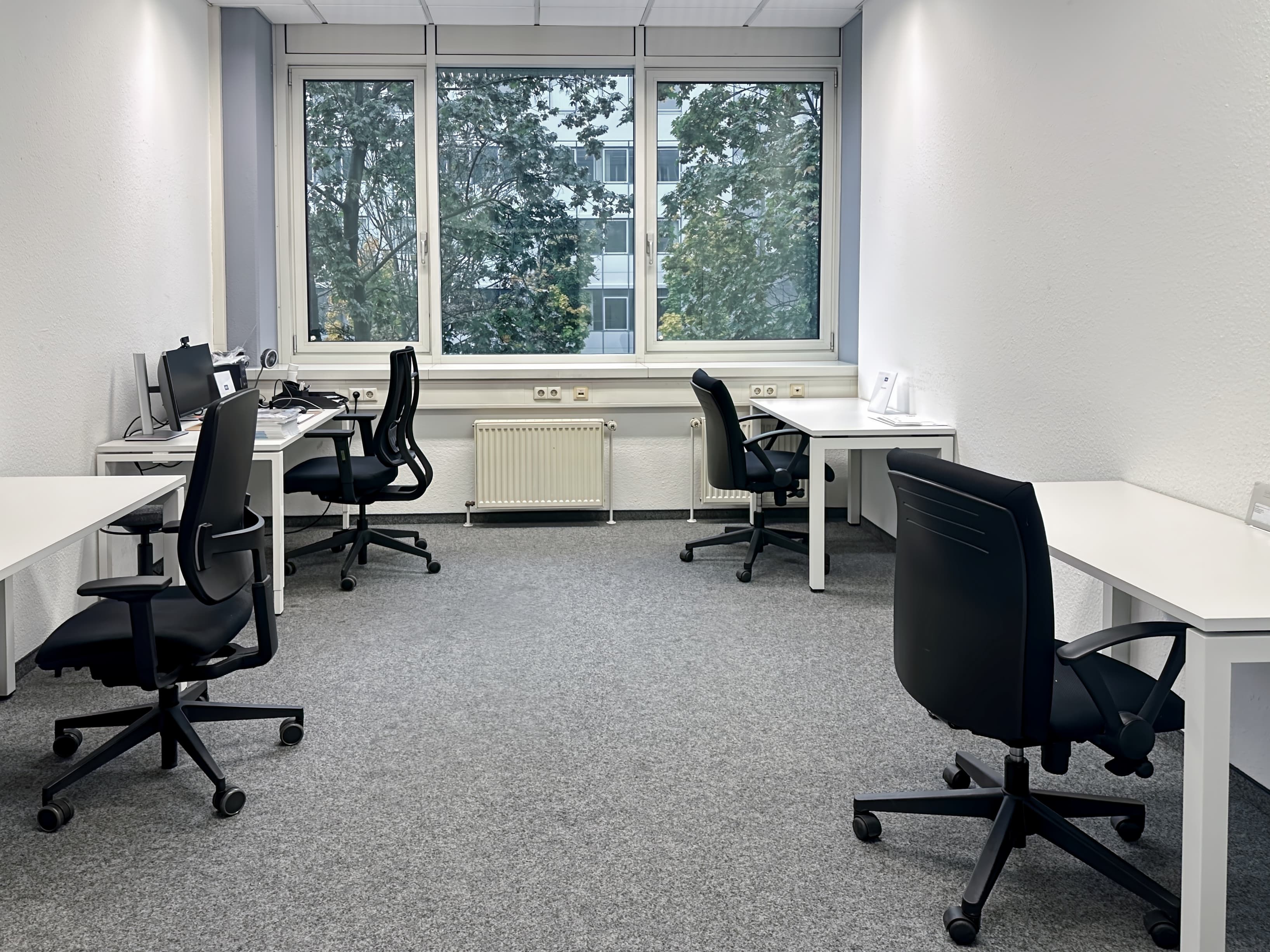 STUTTGART, HQ Offisto image 3