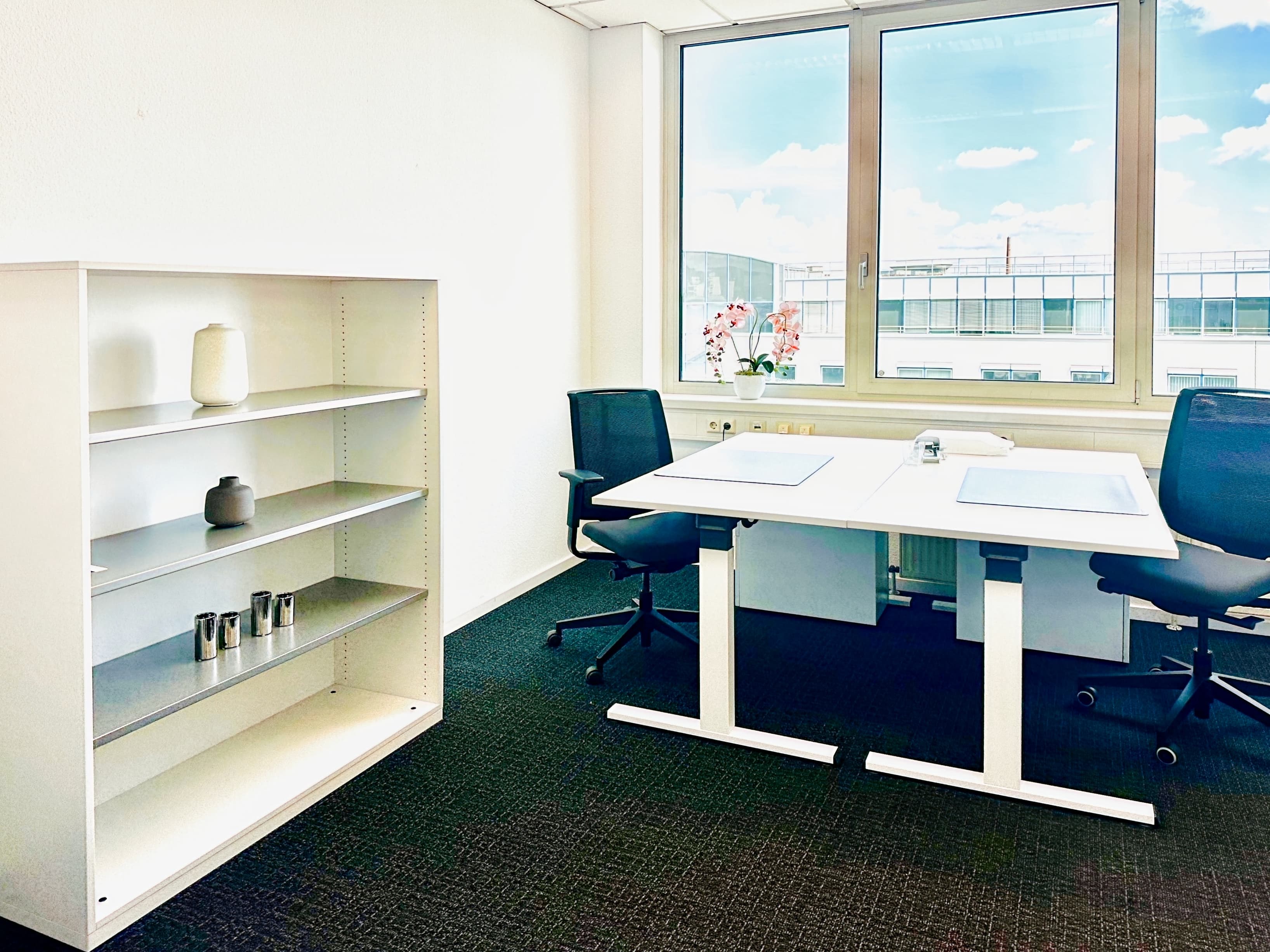 STUTTGART, HQ Offisto image 1