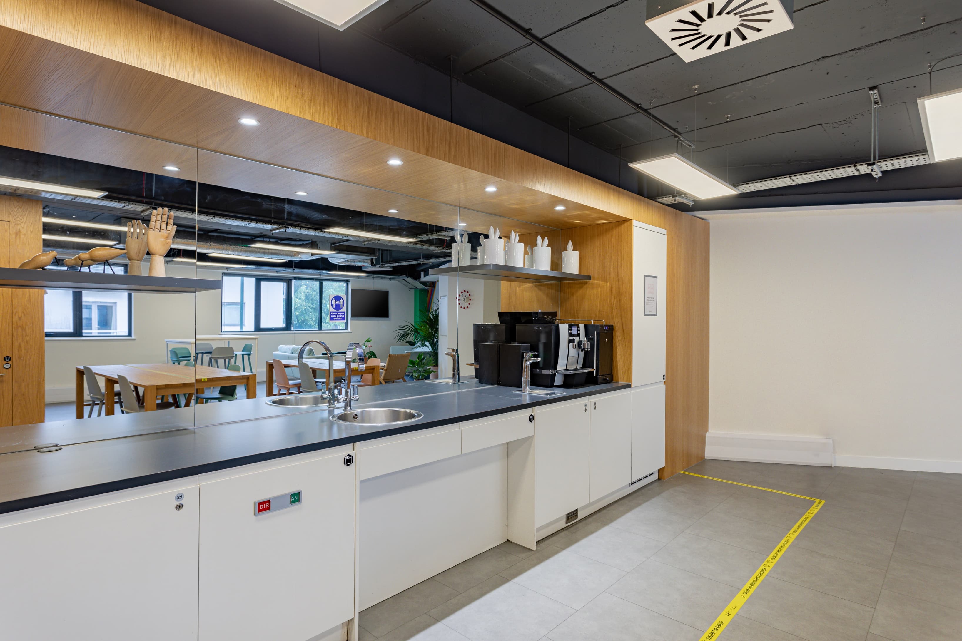 LONDON,Teddington image 3