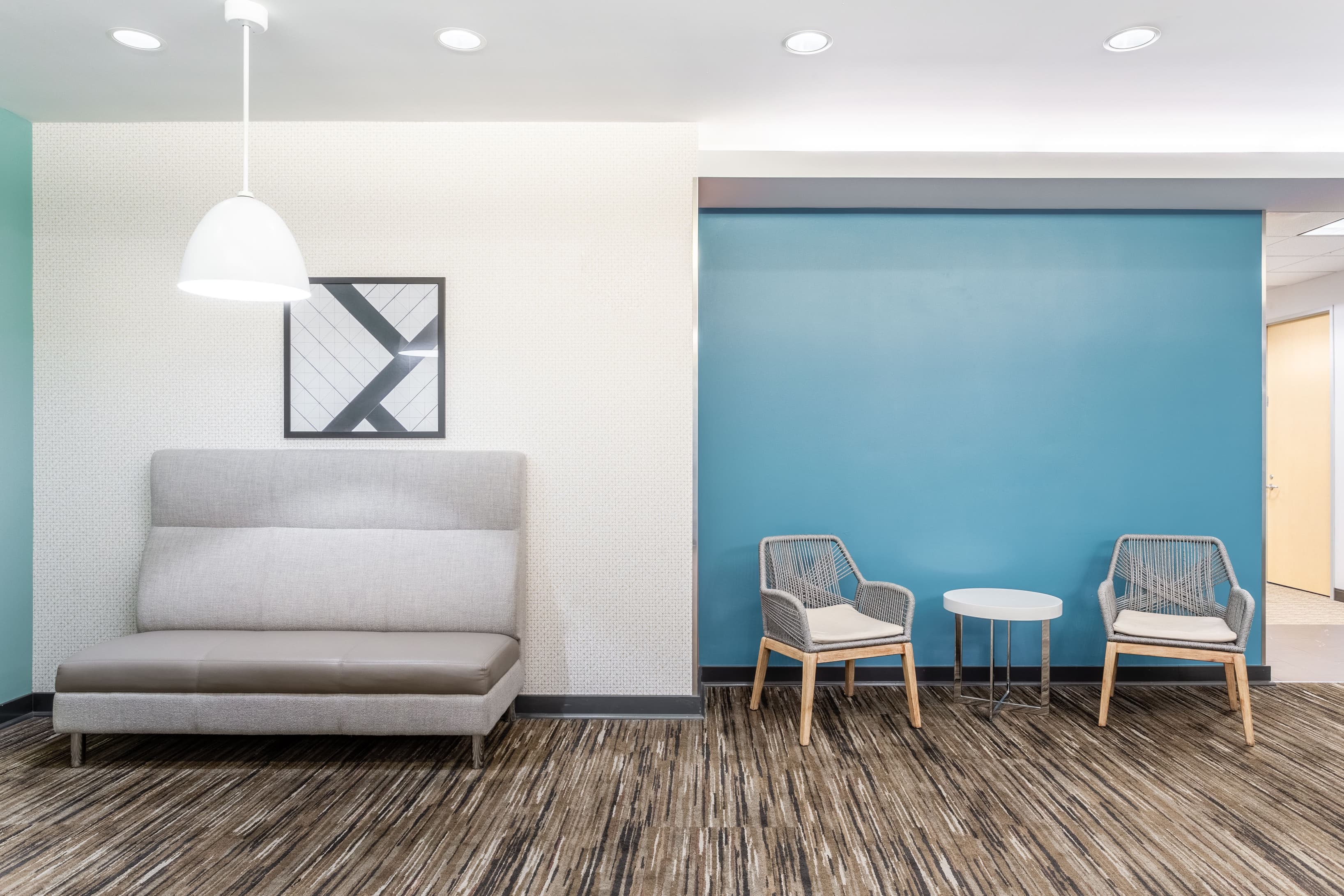 KS, Overland Park - Lighton Tower image 3