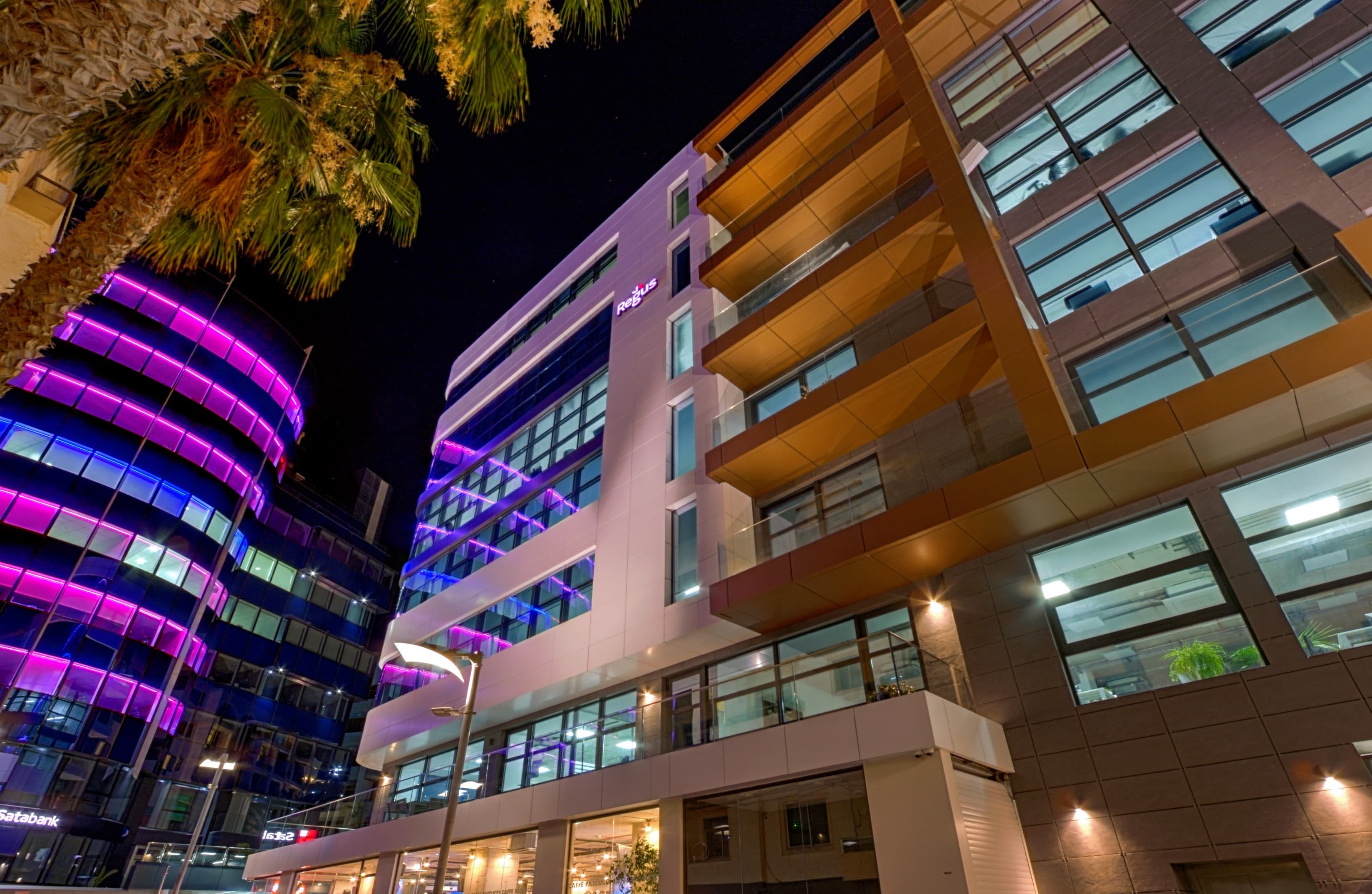 ST JULIAN'S, Dragonara image 6