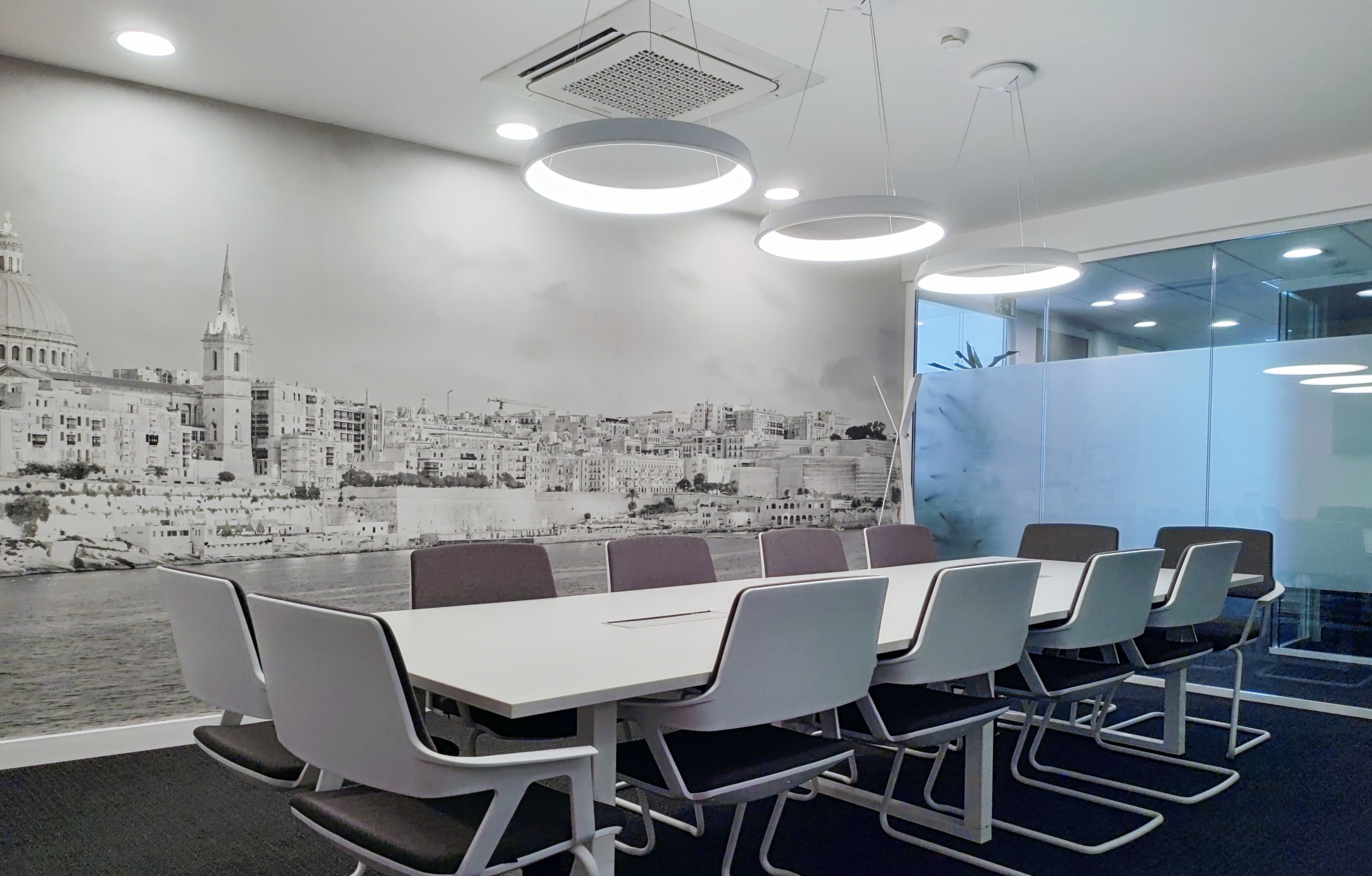 ST JULIAN'S, Dragonara image 2