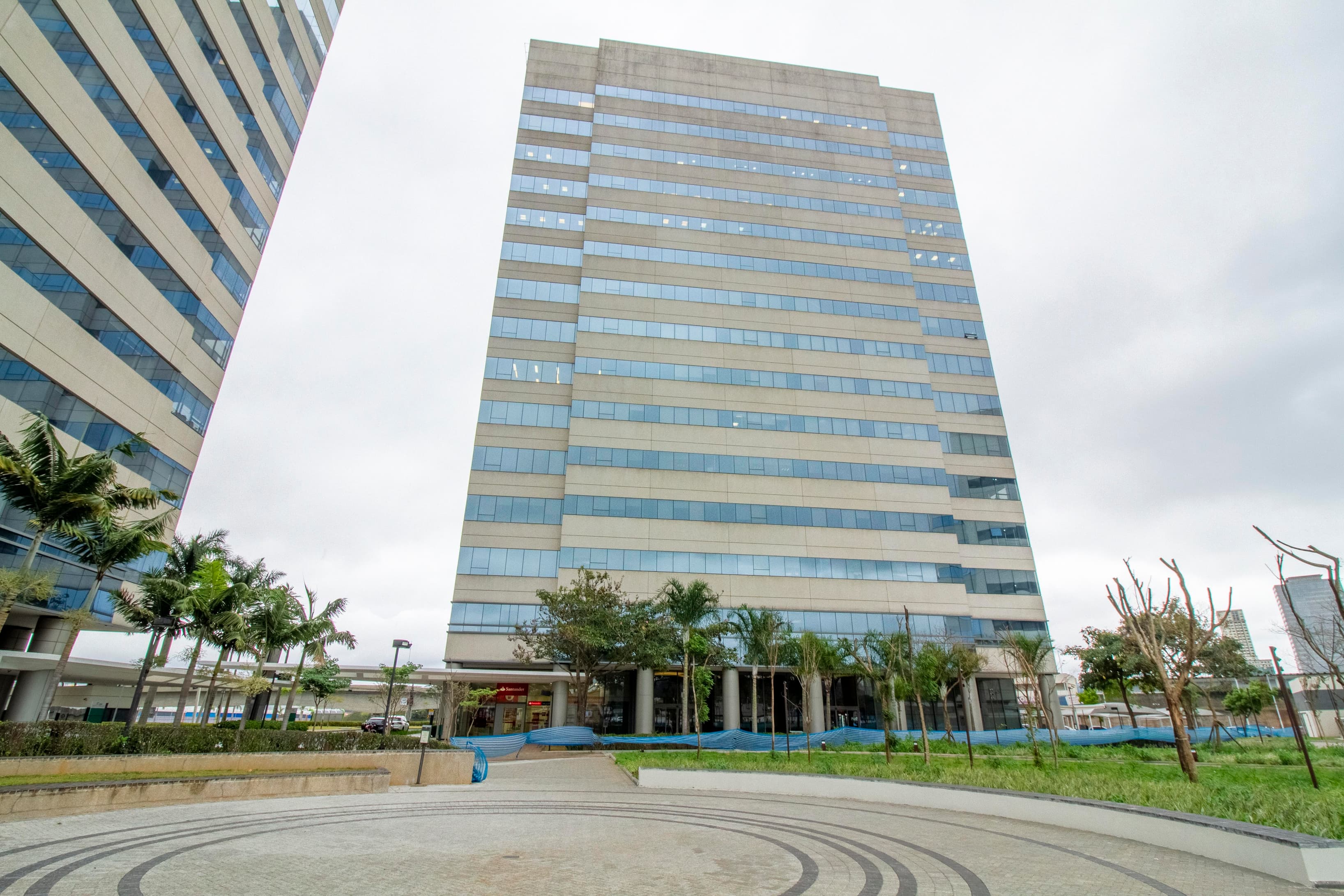 SAO PAULO, Alphaville - Castelo Branco - Tambore image 2