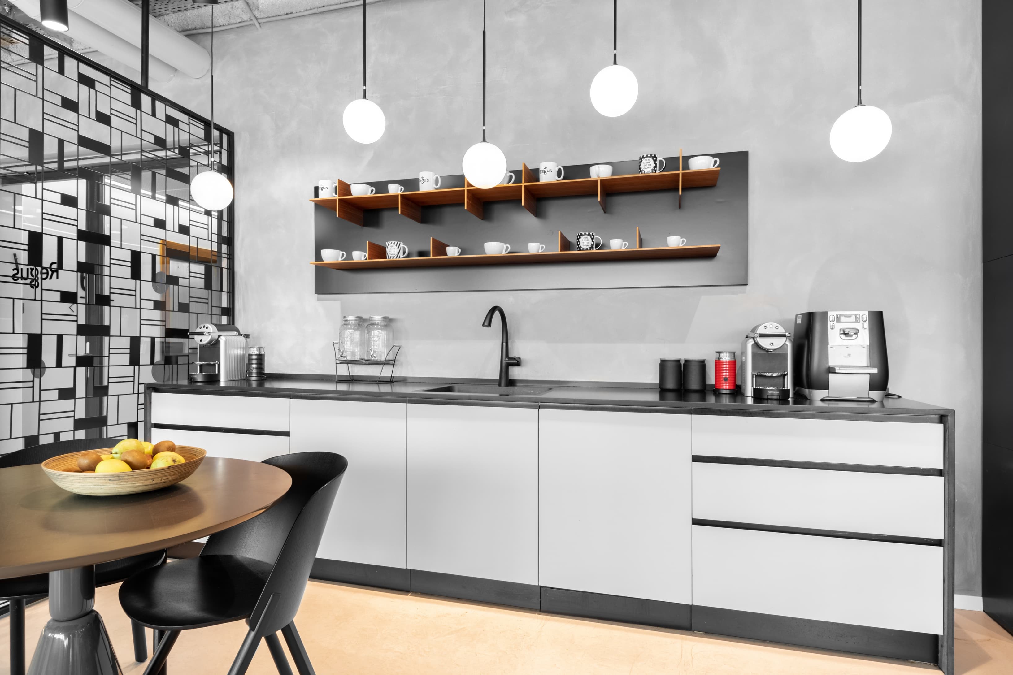 REHOVOT, Business Centre image 2