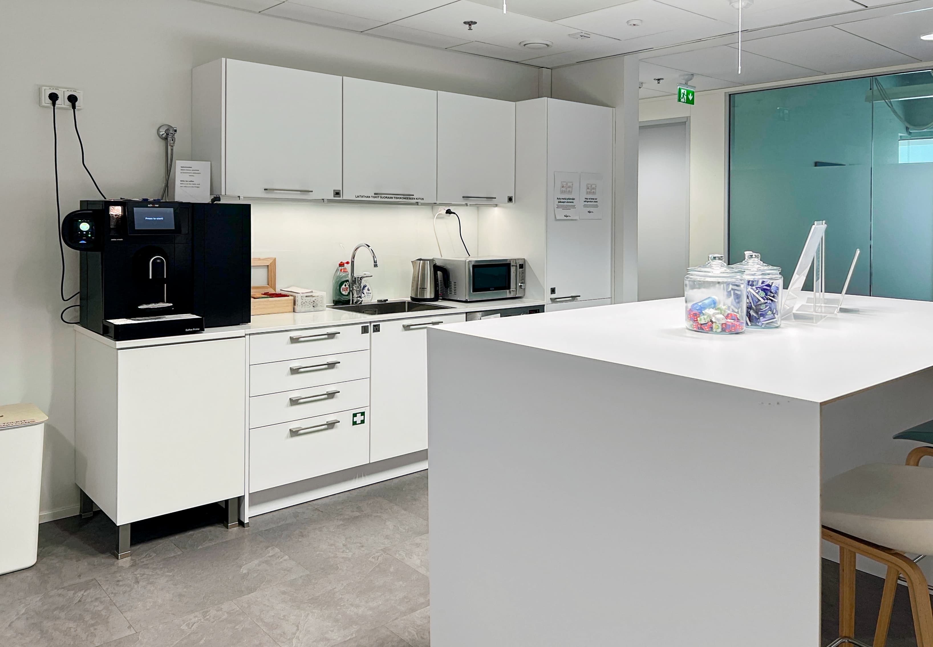 HELSINKI, Pasilanportti image 12