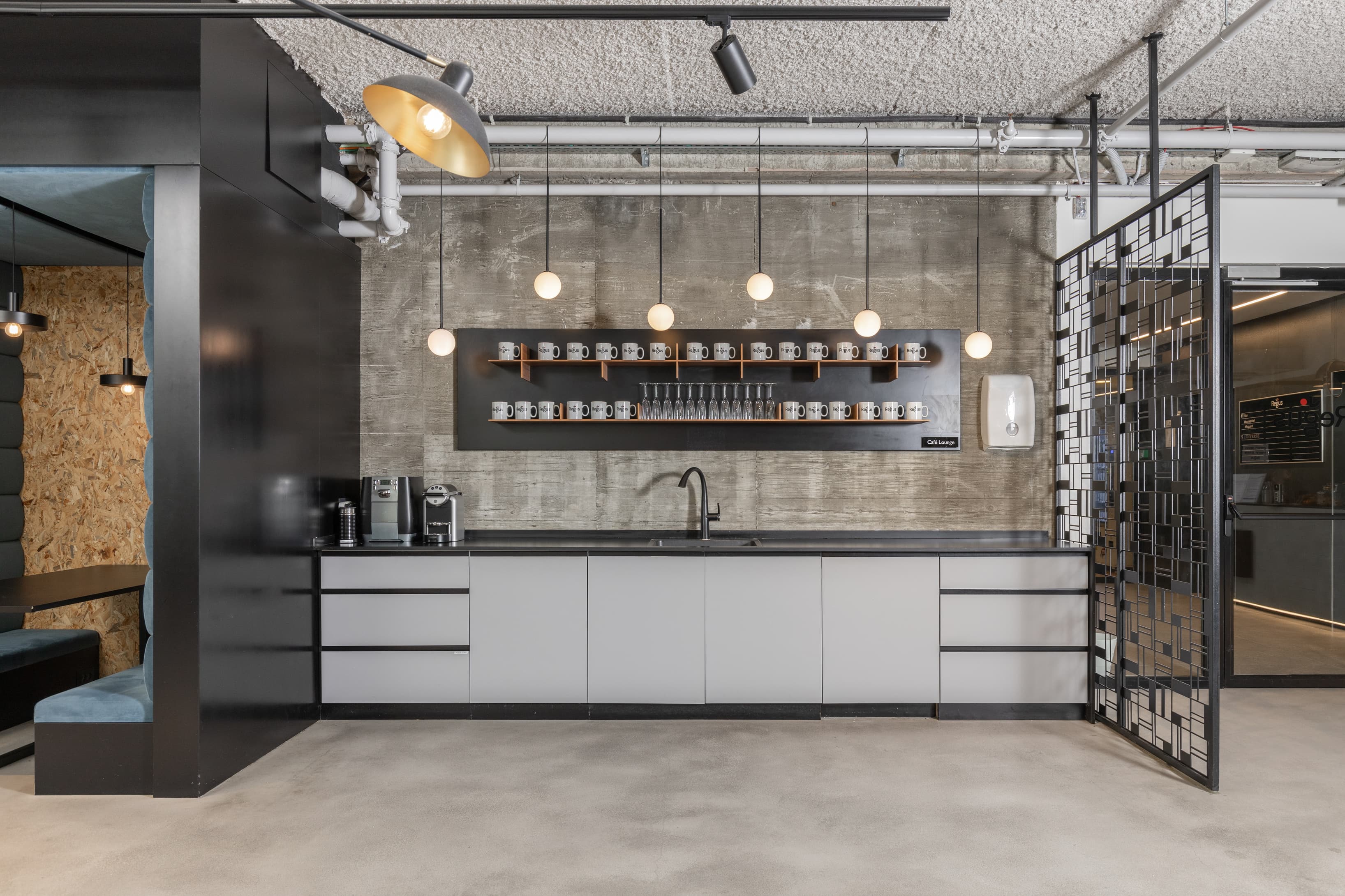 OR YEHUDA, Business Centre image 7