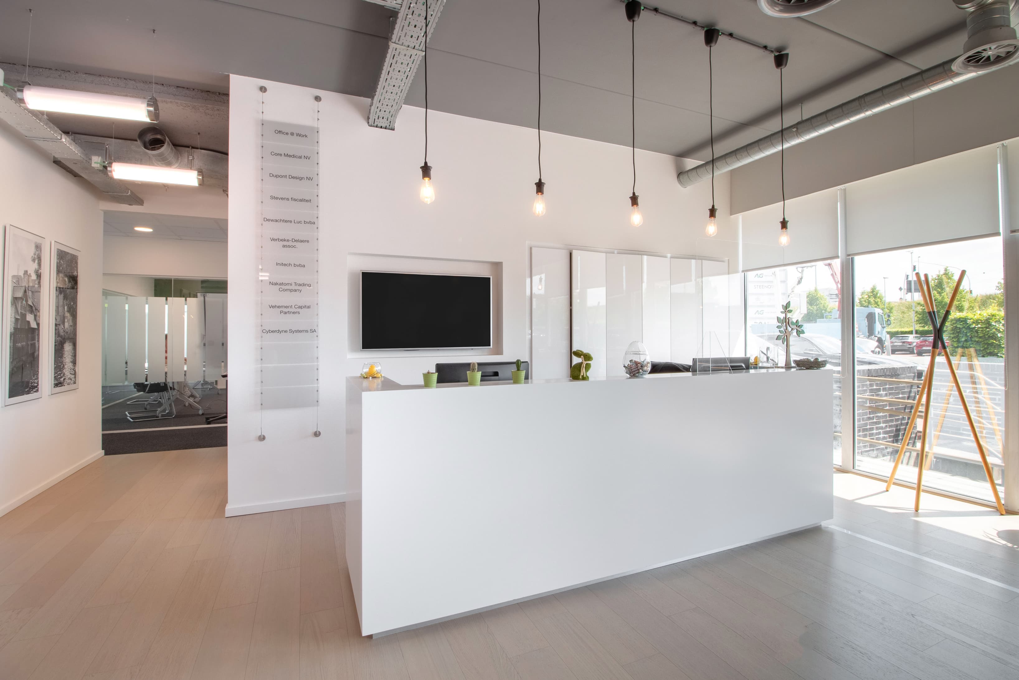 Regus Roeselare West Wing Park image 3