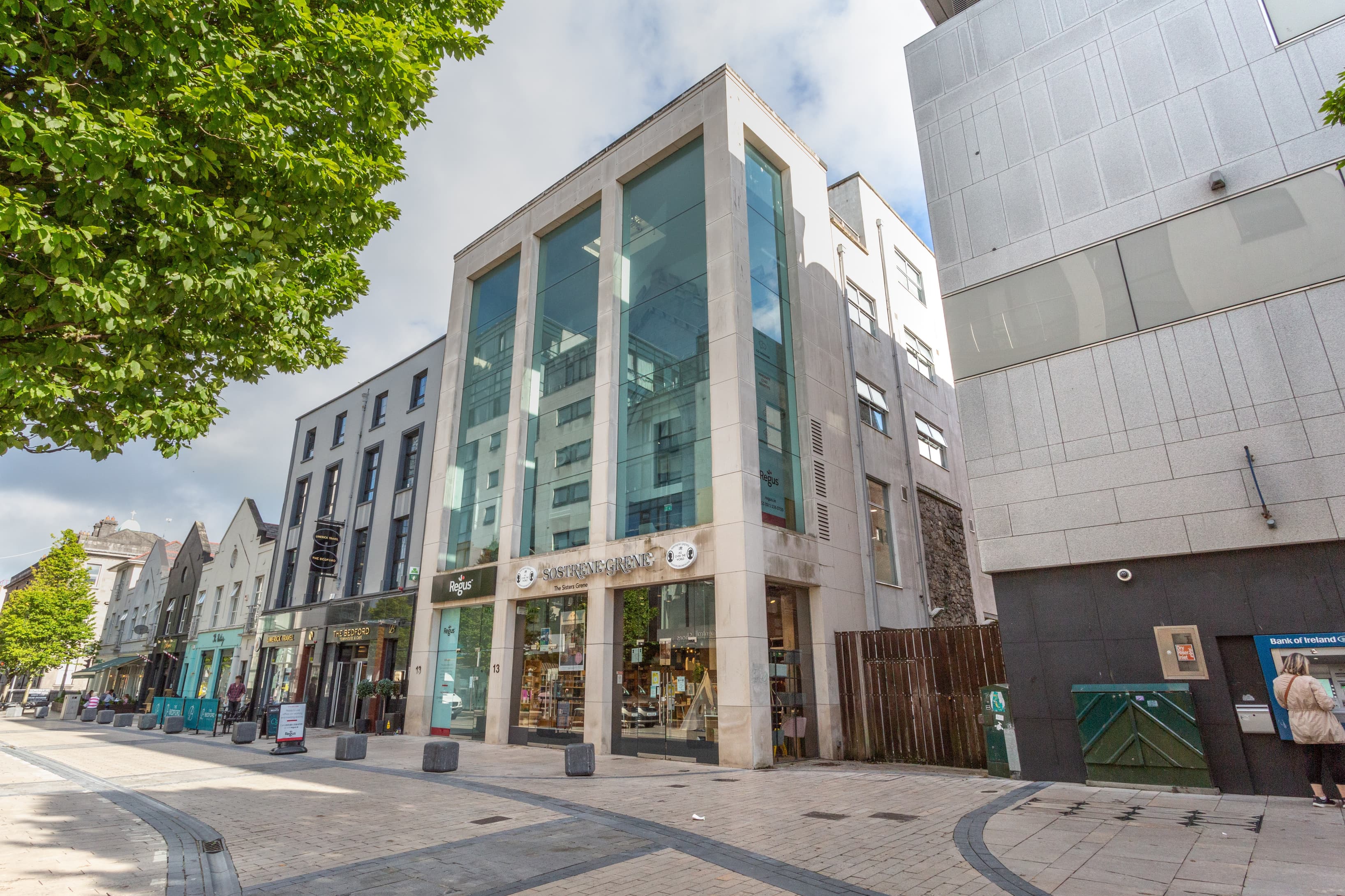 LIMERICK, Bedford Row image 8