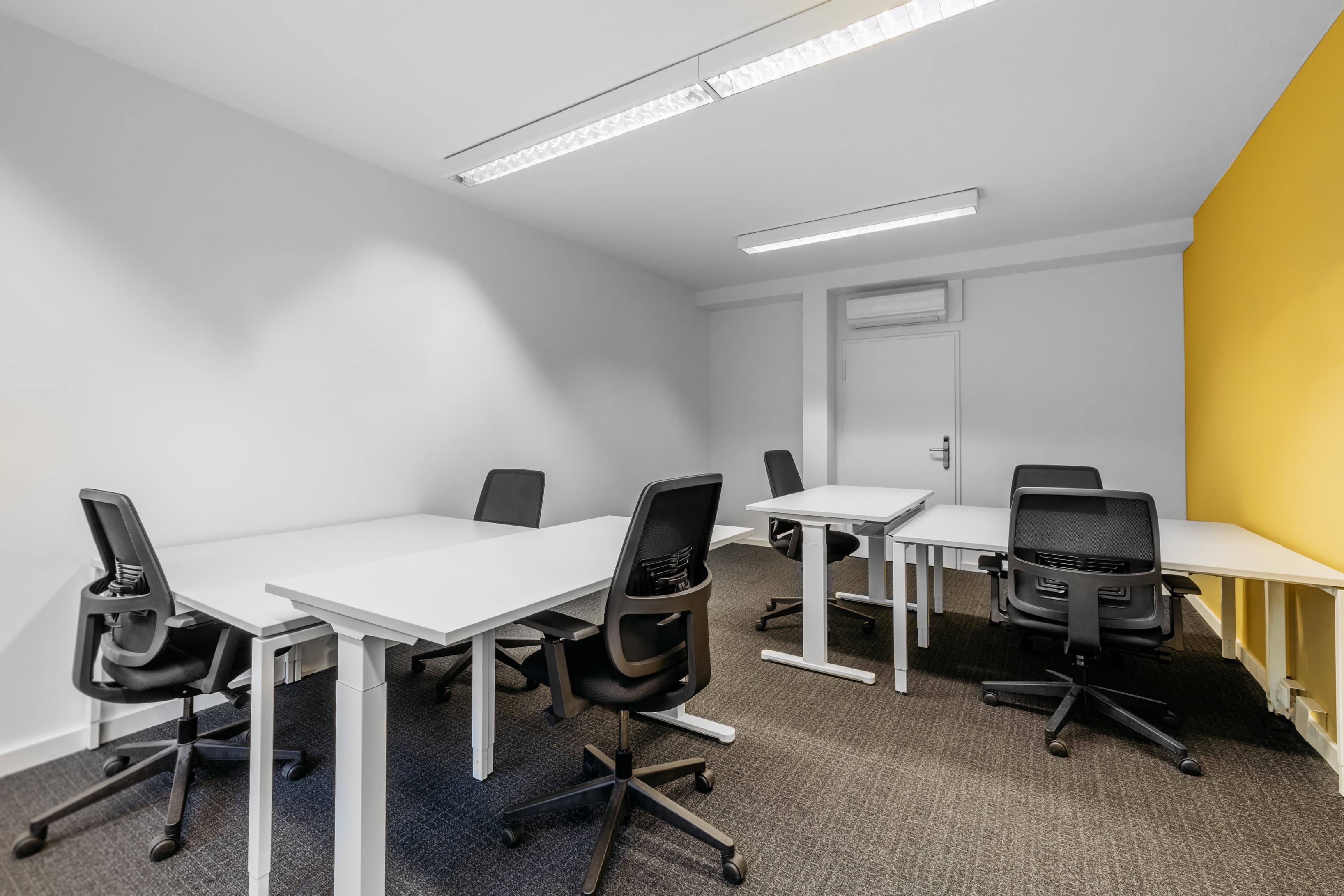 DUSSELDORF, HQ Berliner Allee image 2