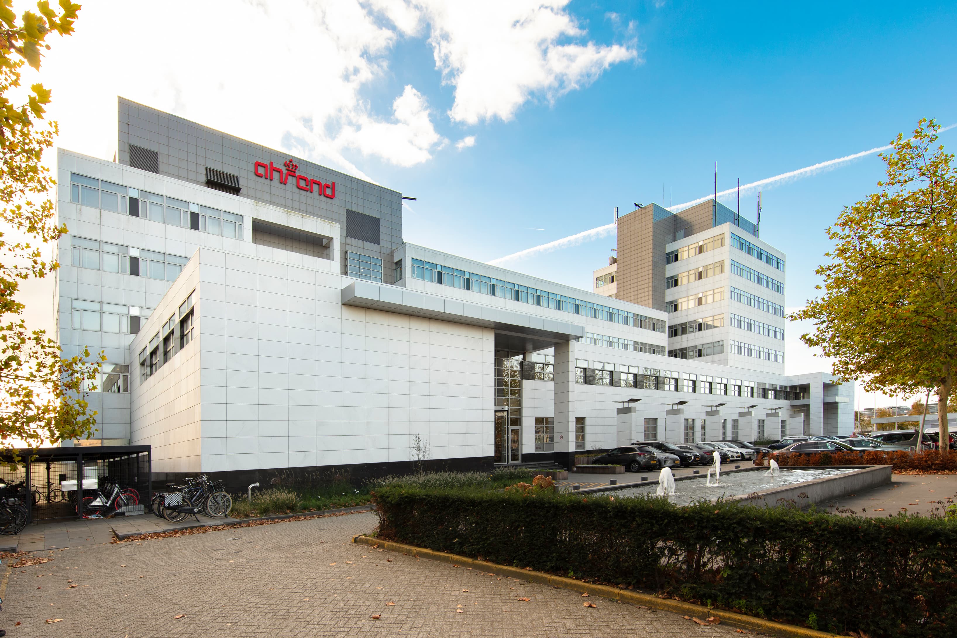 AMSTERDAM, White Point image 3