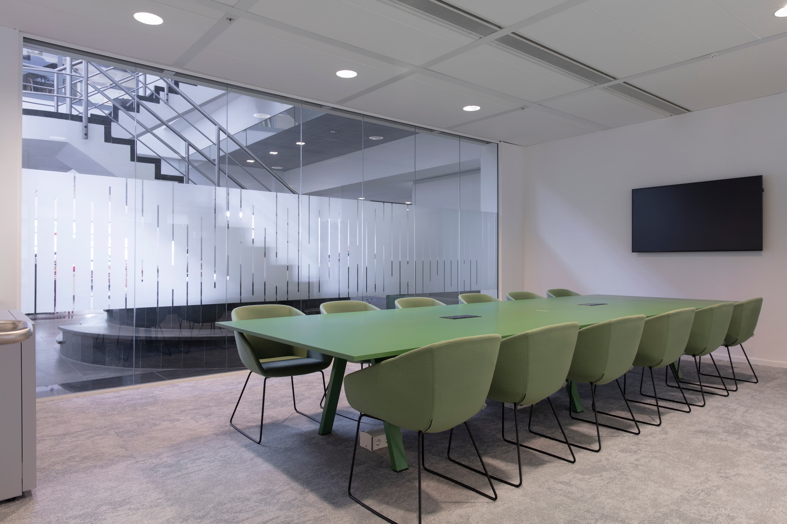 AMSTERDAM, White Point image 8