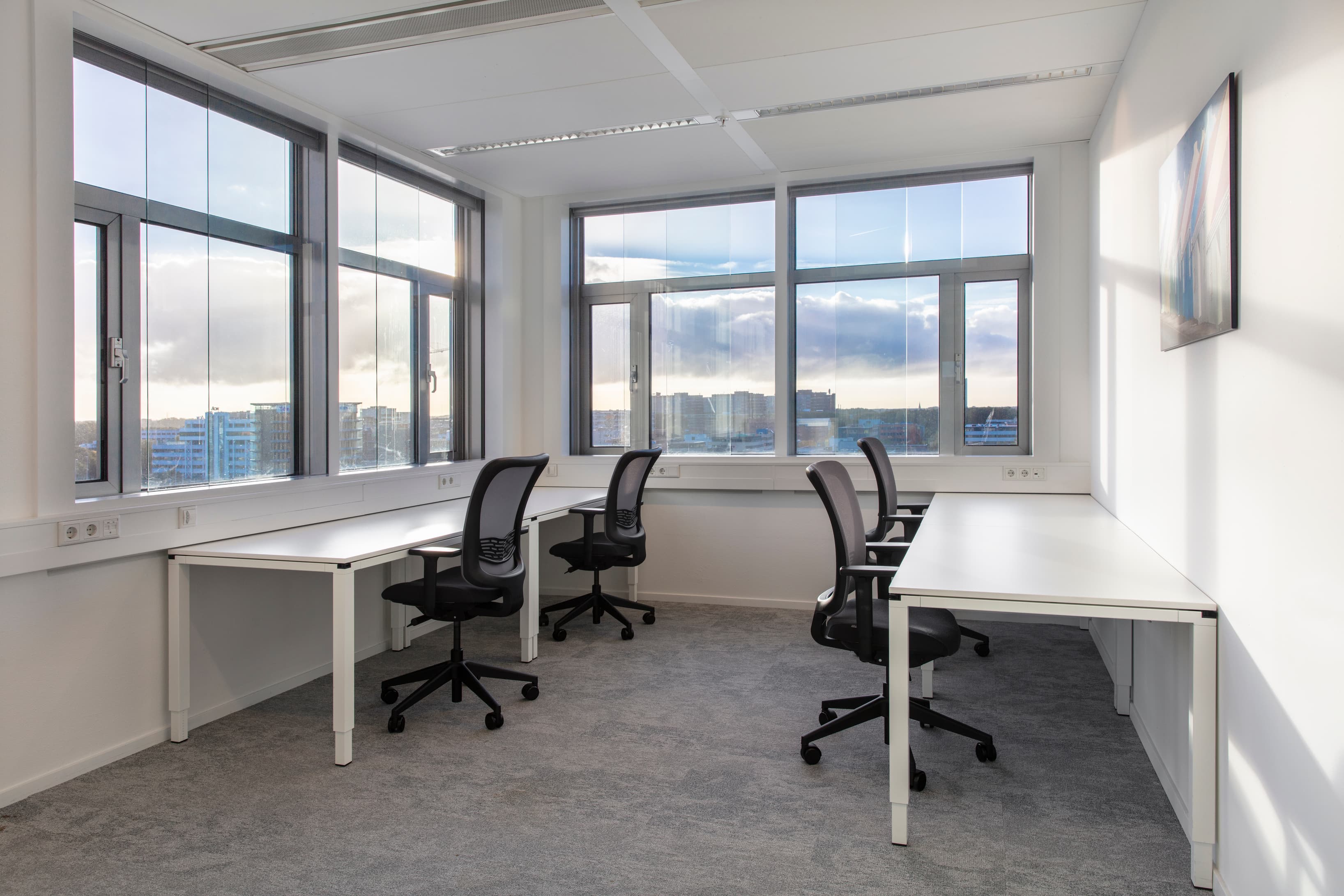 AMSTERDAM, White Point image 12