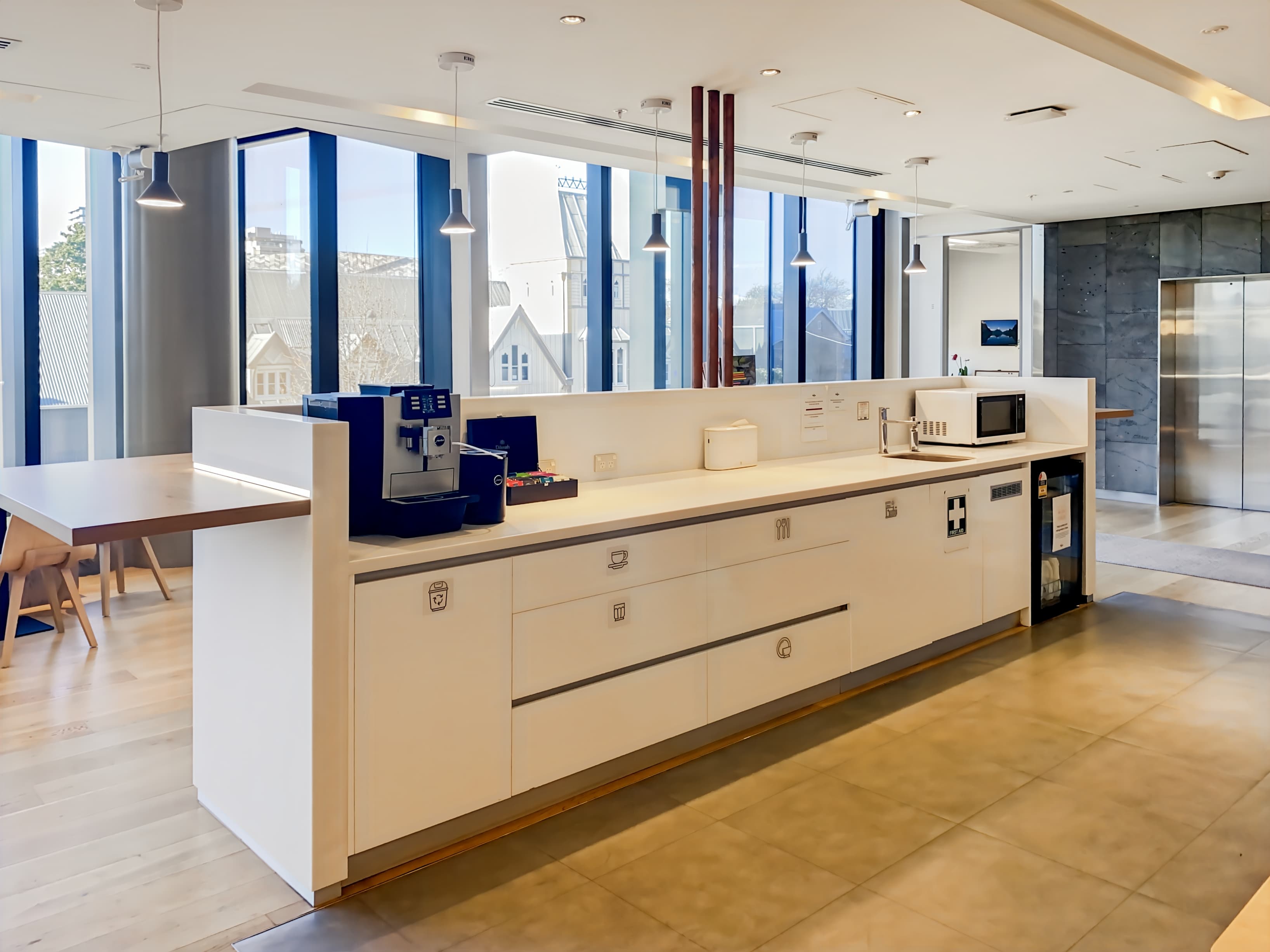 CHRISTCHURCH, Awly Building image 8