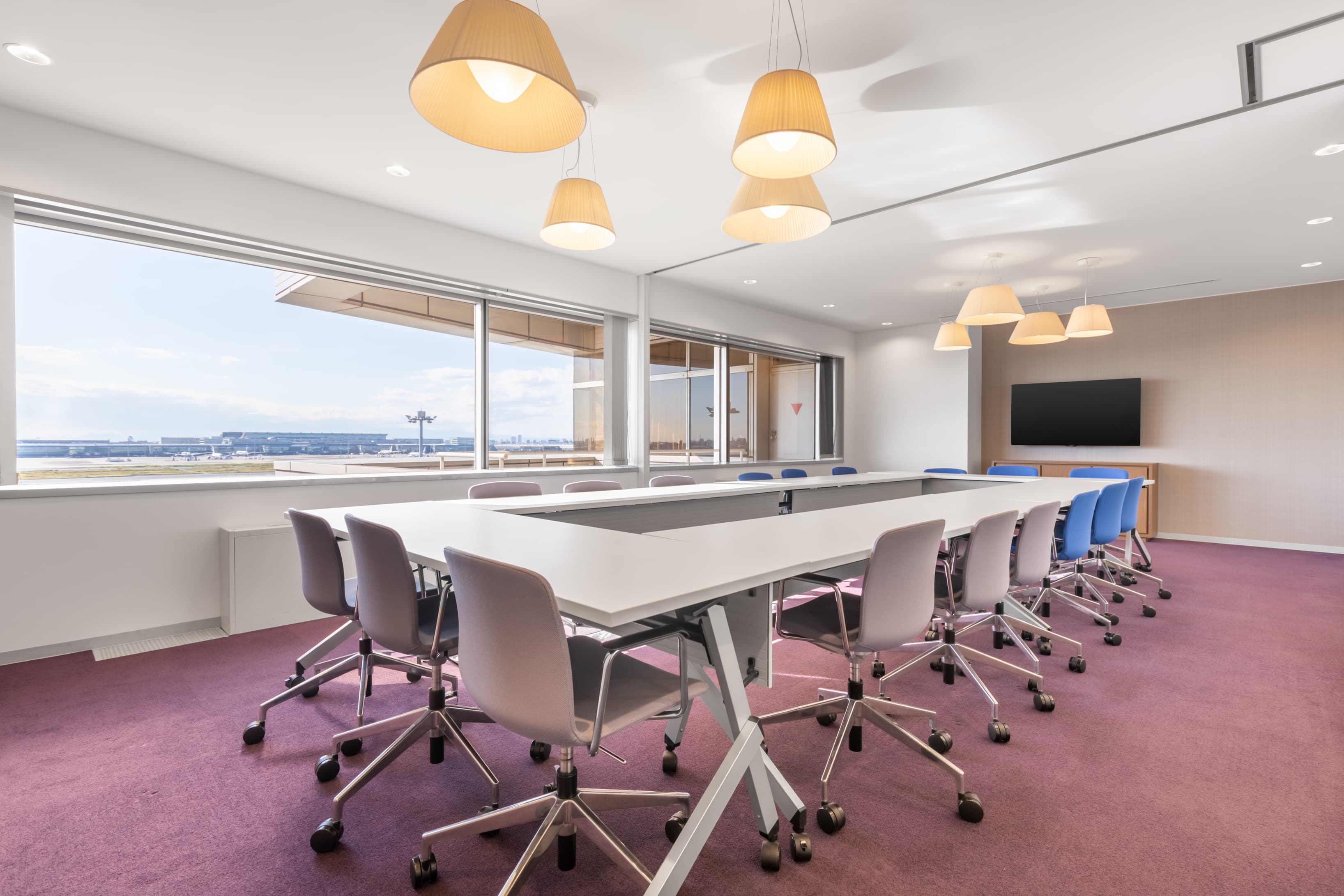 TOKYO, Haneda Airport Terminal 1 image 5