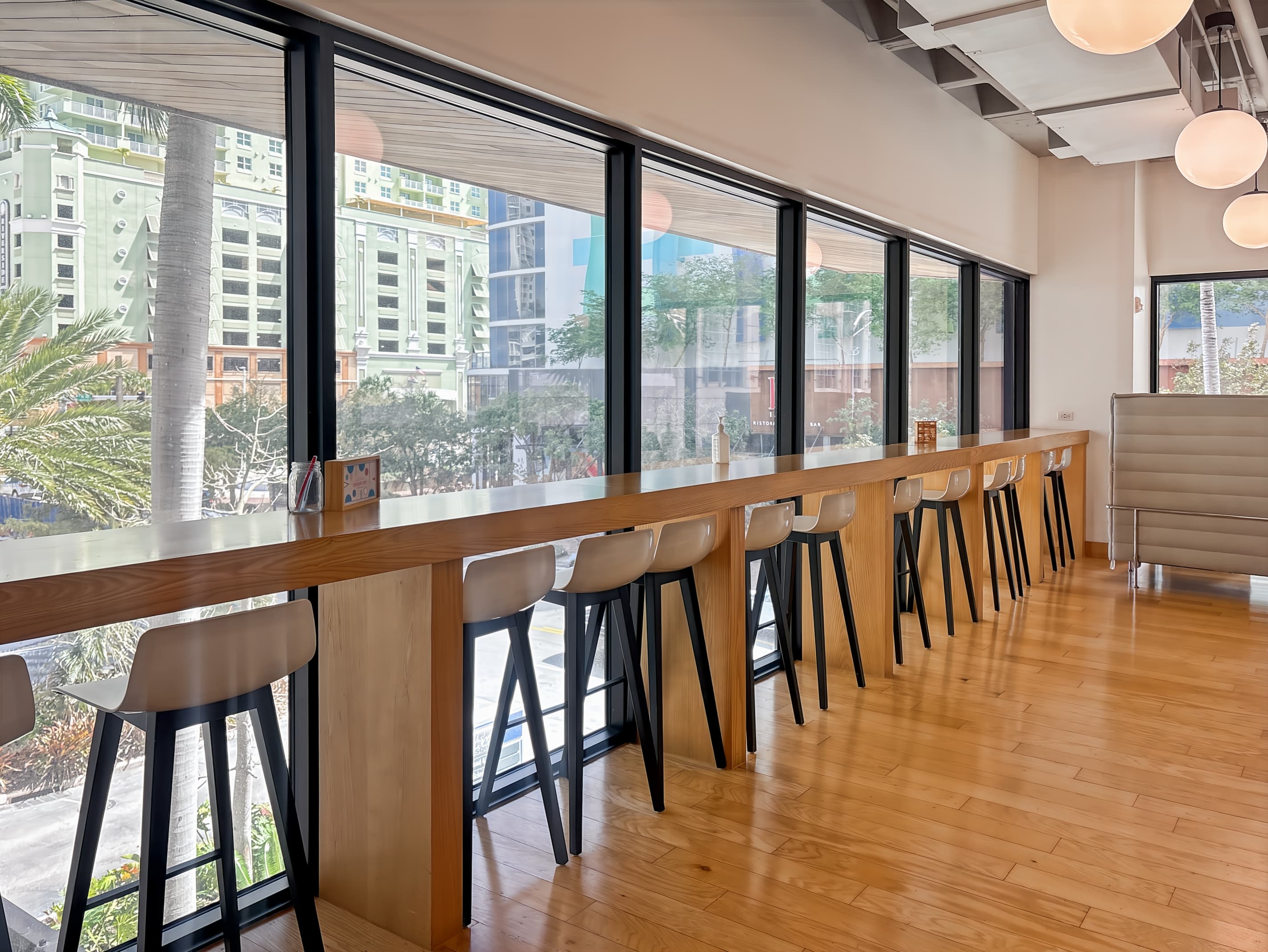 Fl, Fort Lauderdale - Spaces Las Olas Square image 6