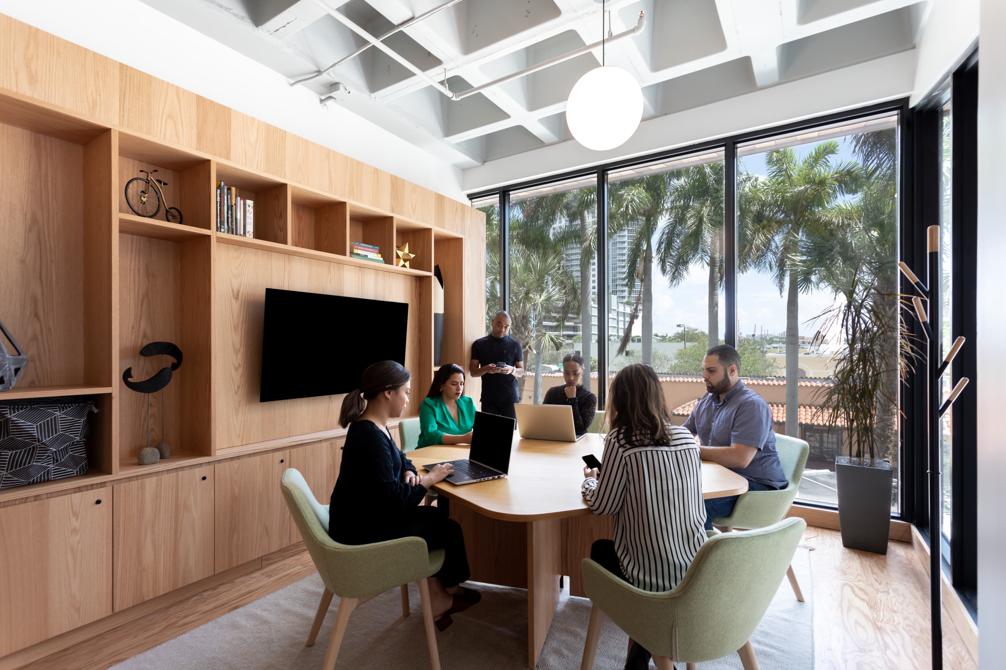 Fl, Fort Lauderdale - Spaces Las Olas Square image 9