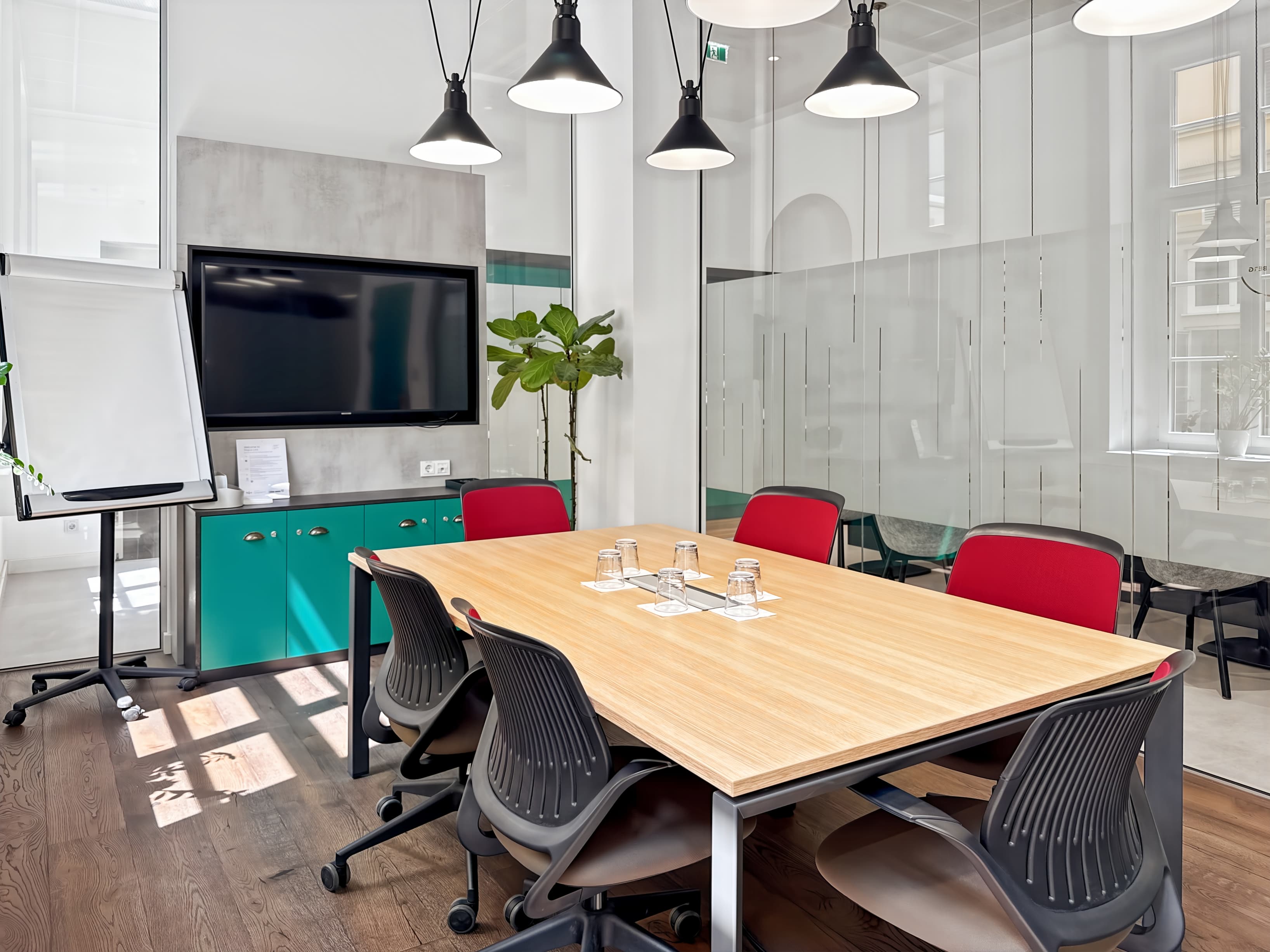 LINZ, Promenade image 2