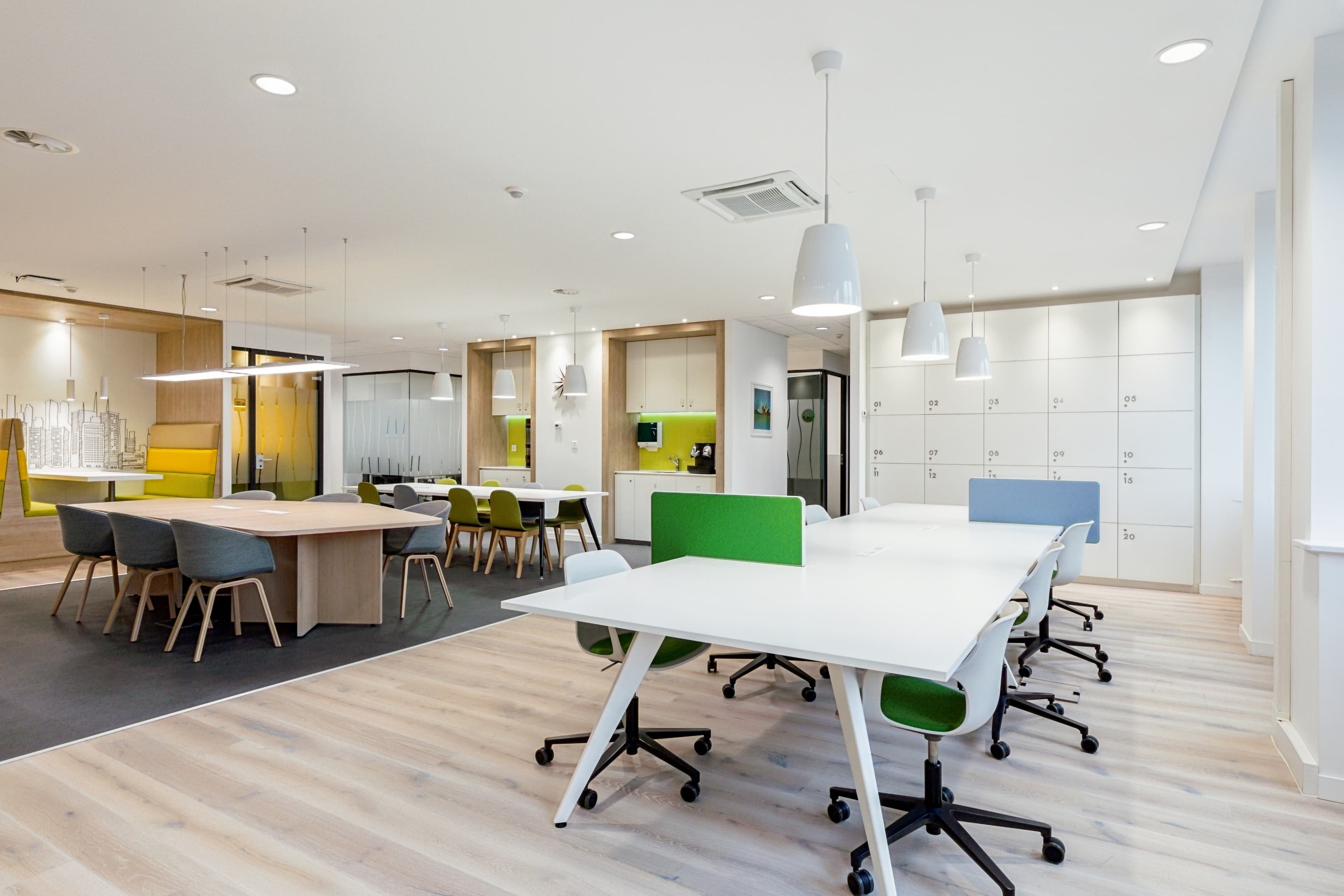 LAUSANNE, Main Station image 5