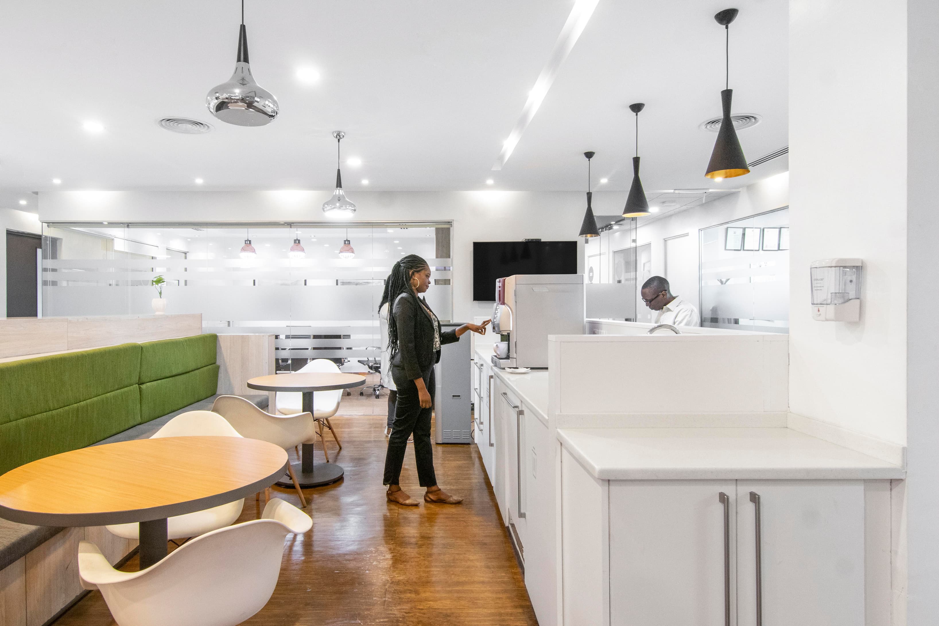 NAIROBI, Vienna Court image 4