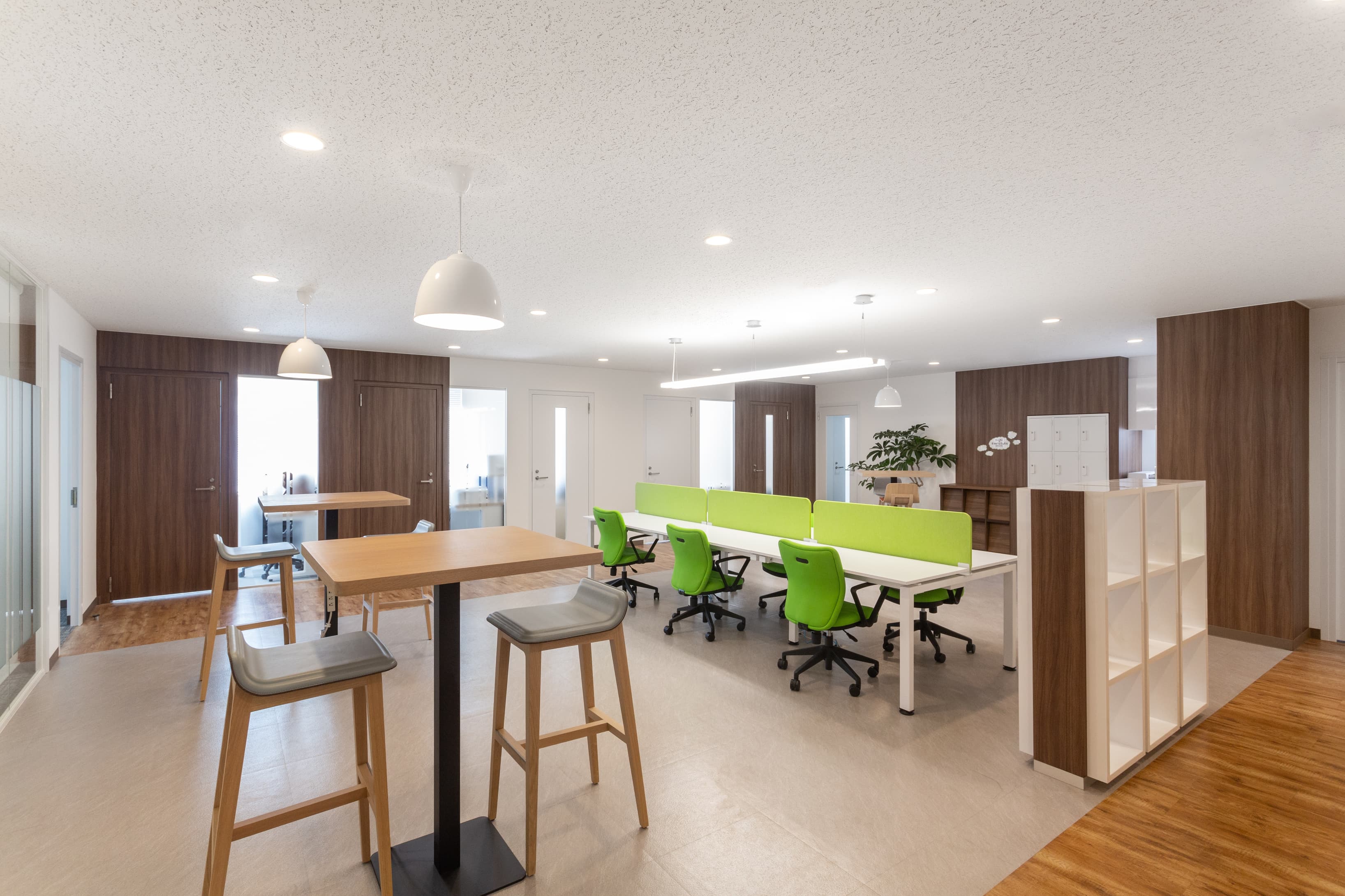 OKINAWA, JR Kyushu Naha Building image 4