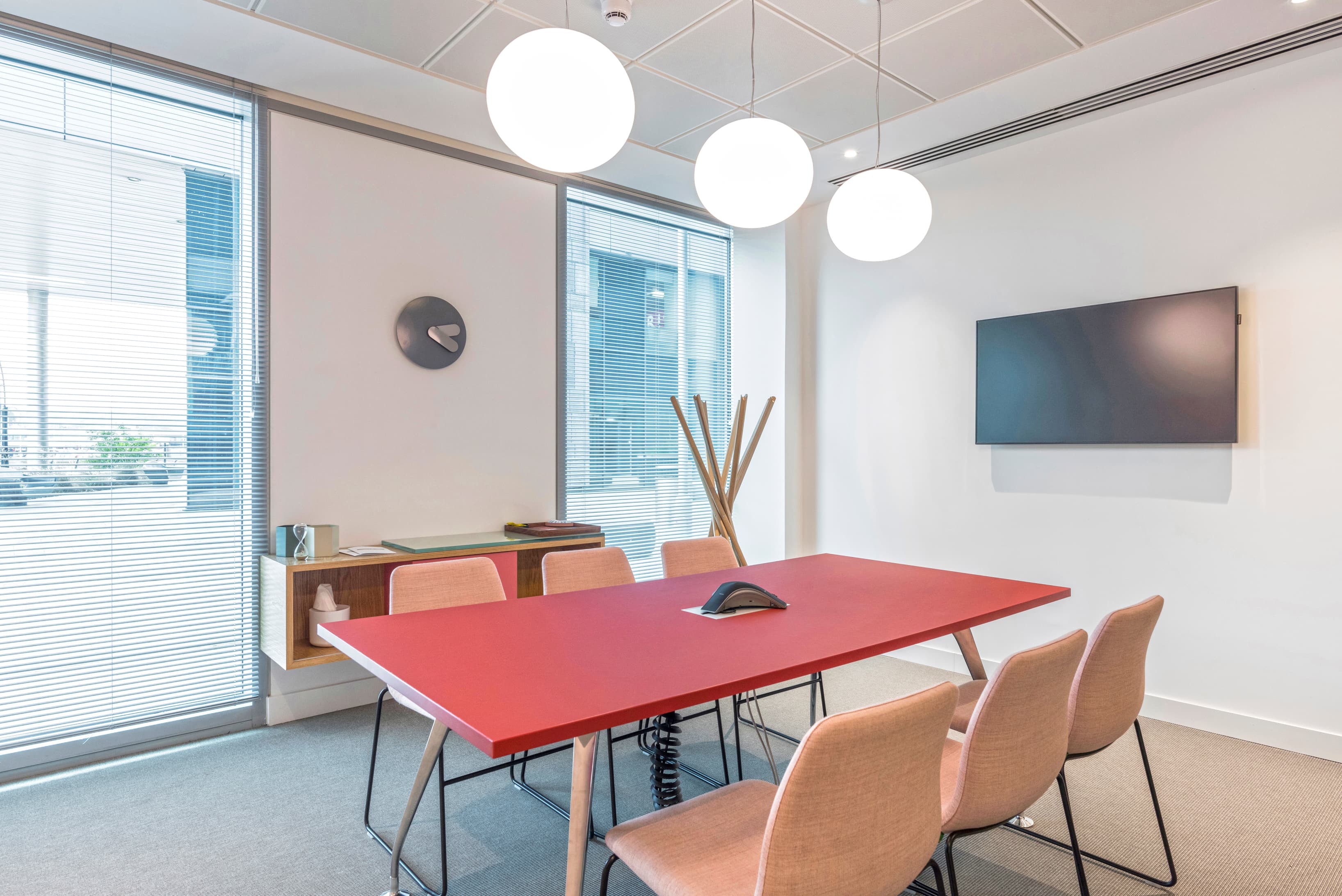 SHEFFIELD, Spaces Acero image 9