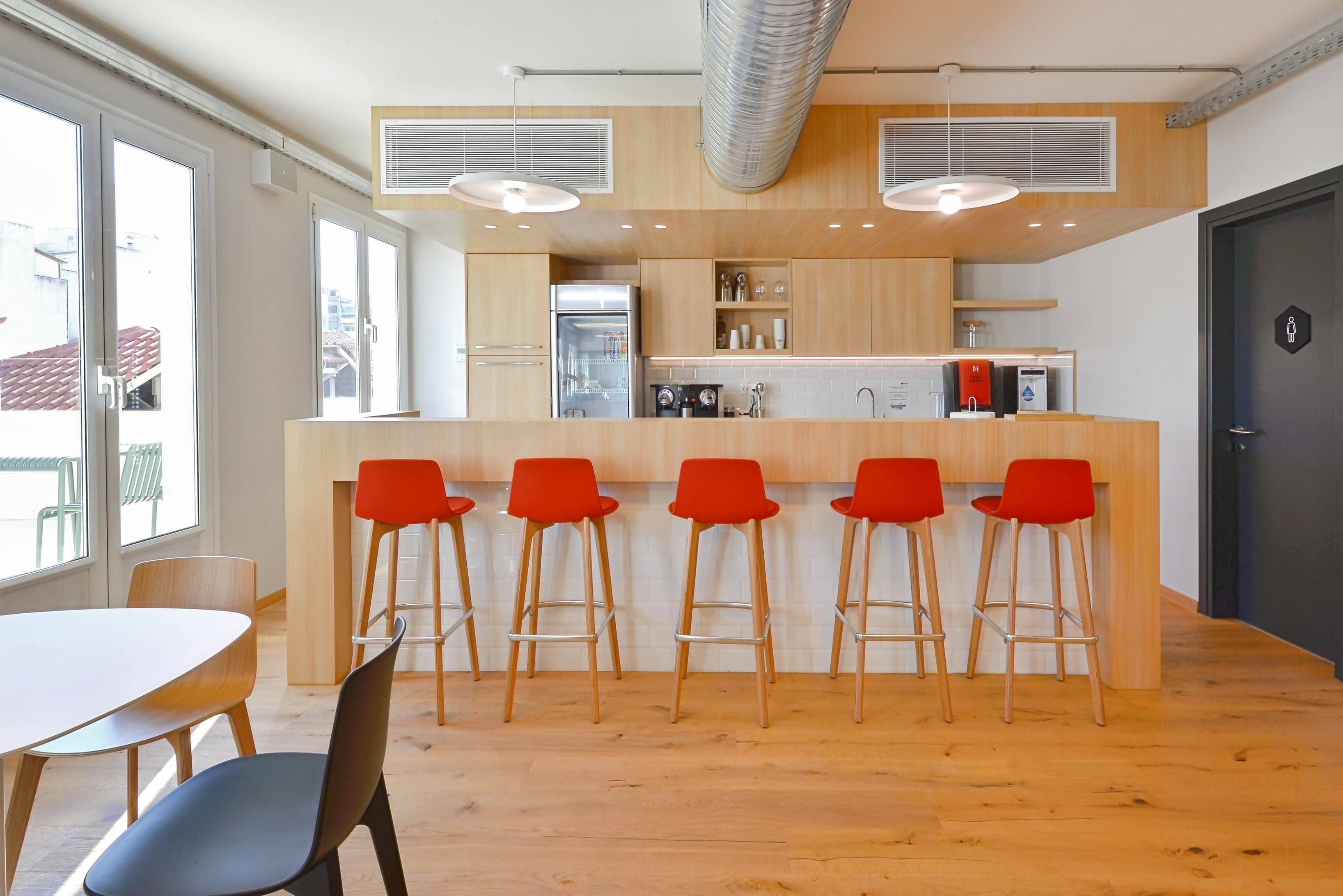 ATHENS, Spaces Ermou image 4 ATHENS, Spaces Ermou image 4