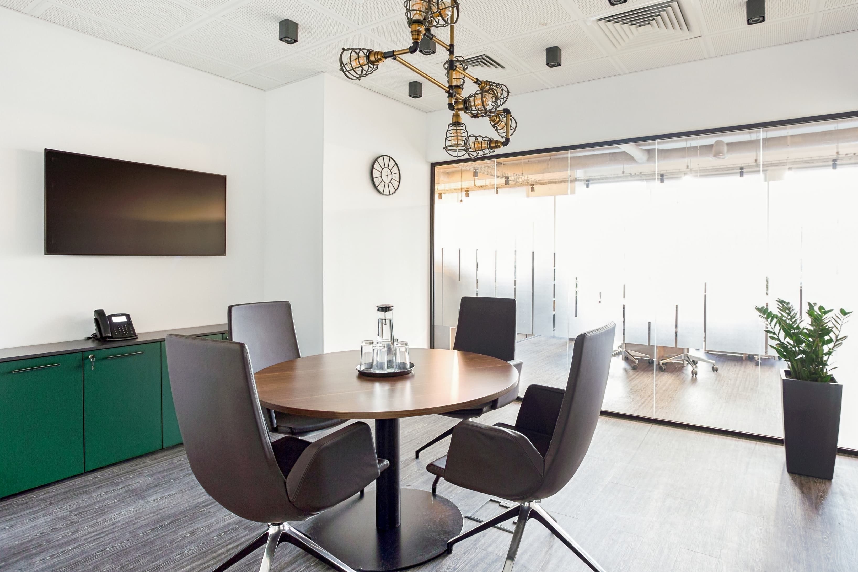 KYIV, Forum West Side image 12 KYIV, Forum West Side image 12