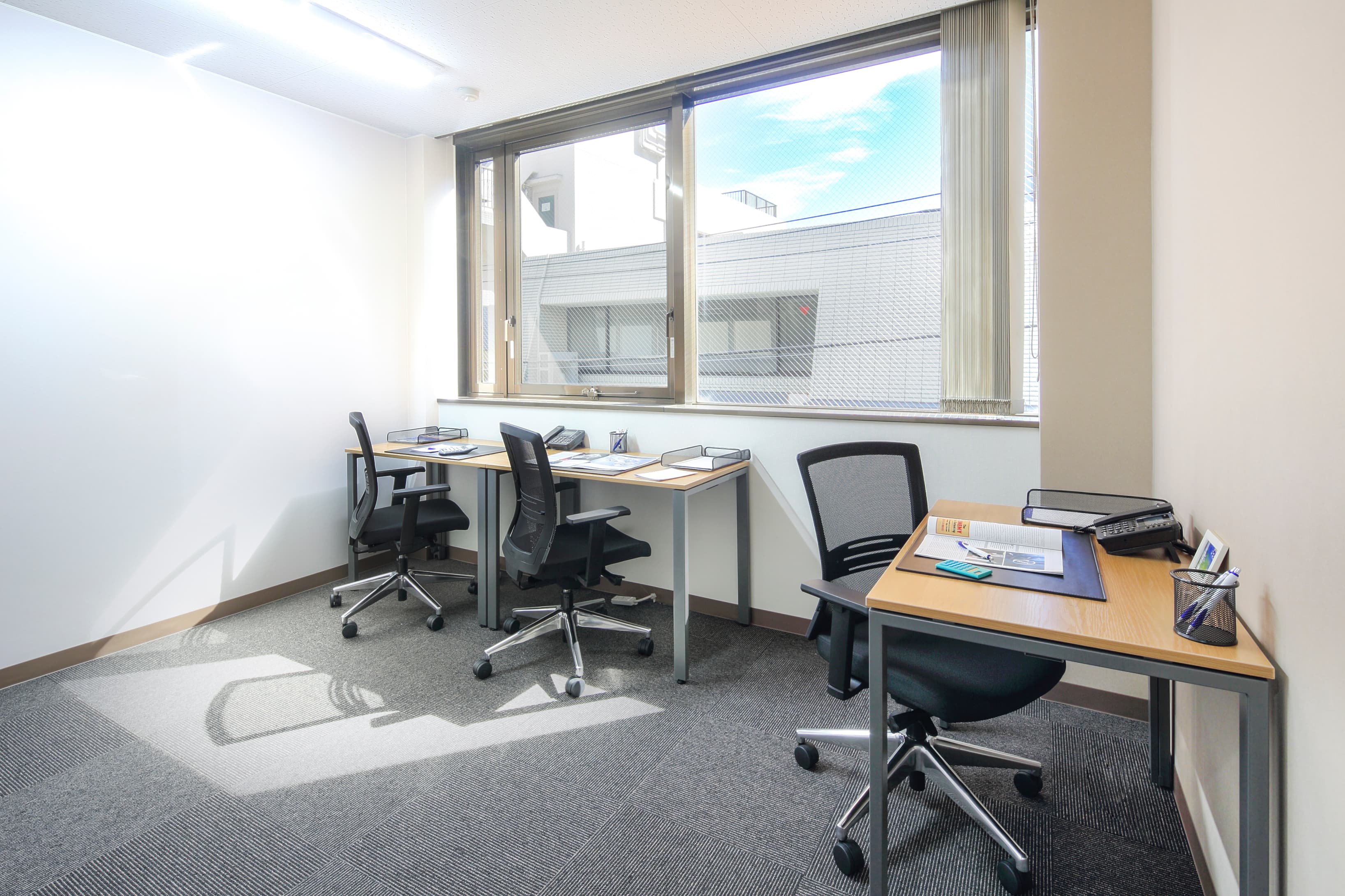 TOKYO, OpenOffice Nishi-Shinjuku Ekimae image 7