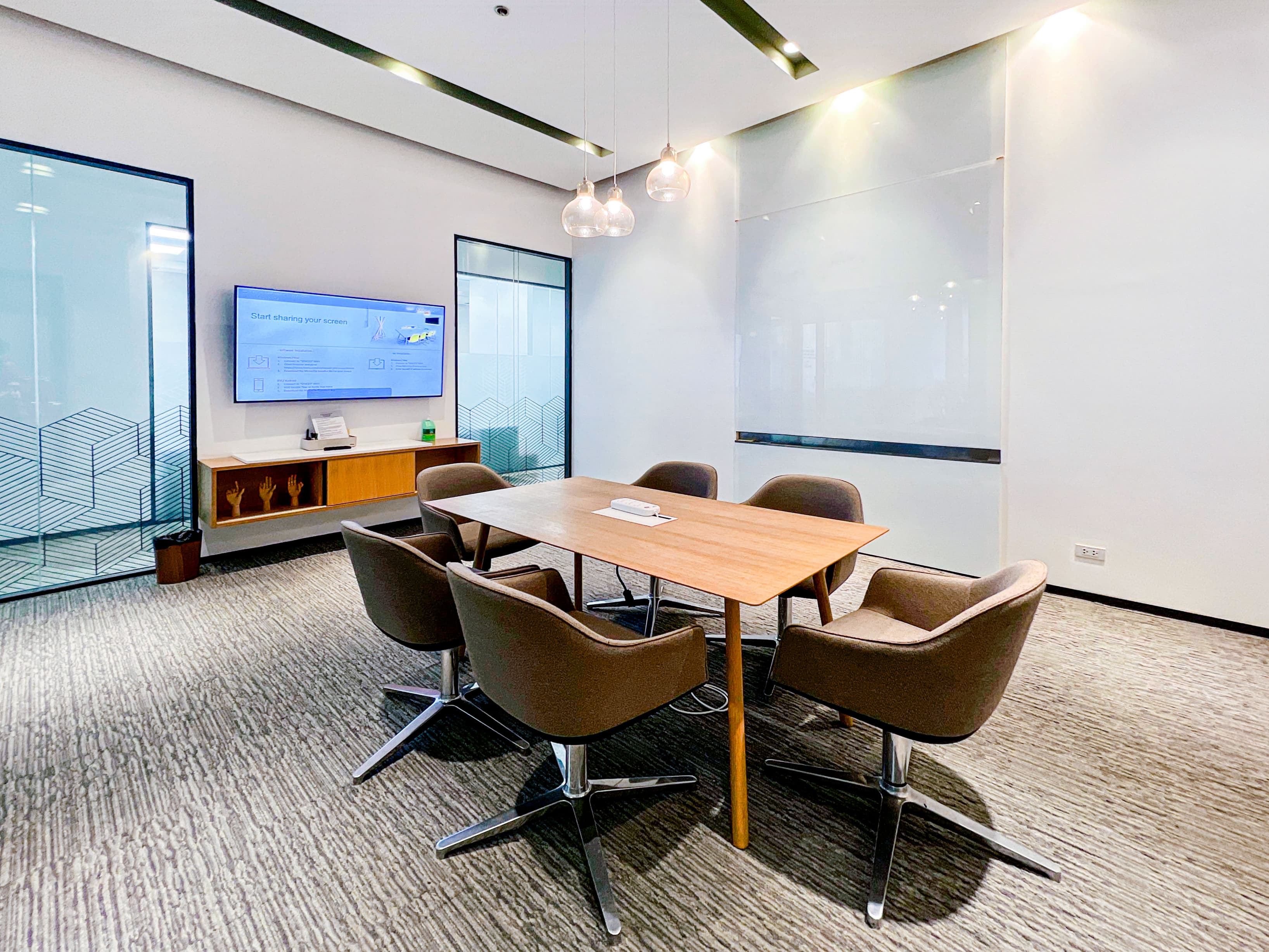 MANILA, Spaces World Plaza, Bonifacio Global City image 1 MANILA, Spaces World Plaza, Bonifacio Global City image 1