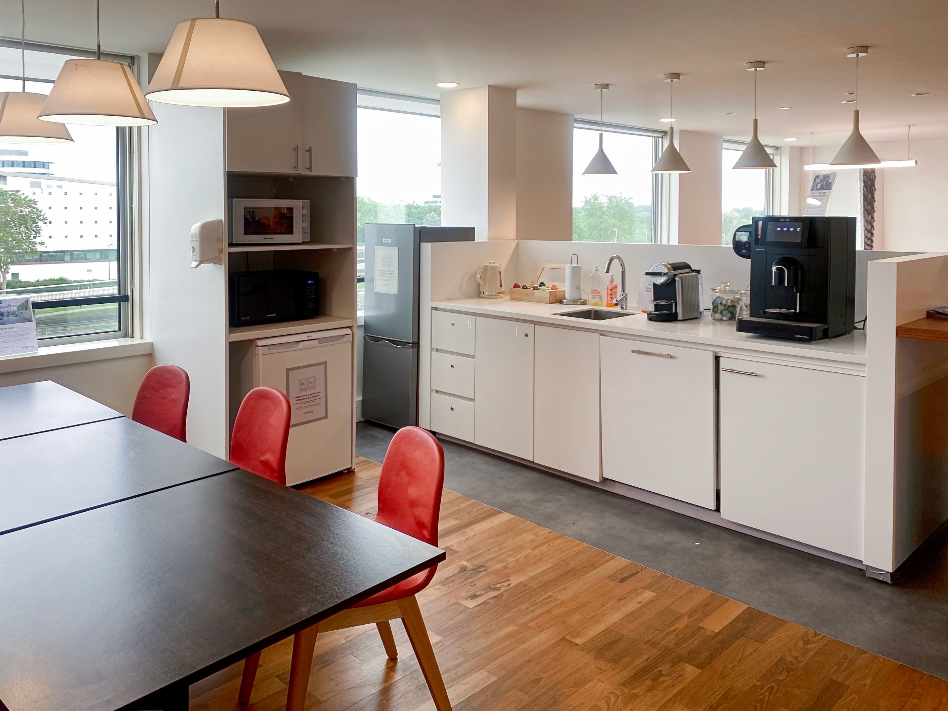 SAINT QUENTIN, Stop & Work Saint Quentin image 10 SAINT QUENTIN, Stop & Work Saint Quentin image 10