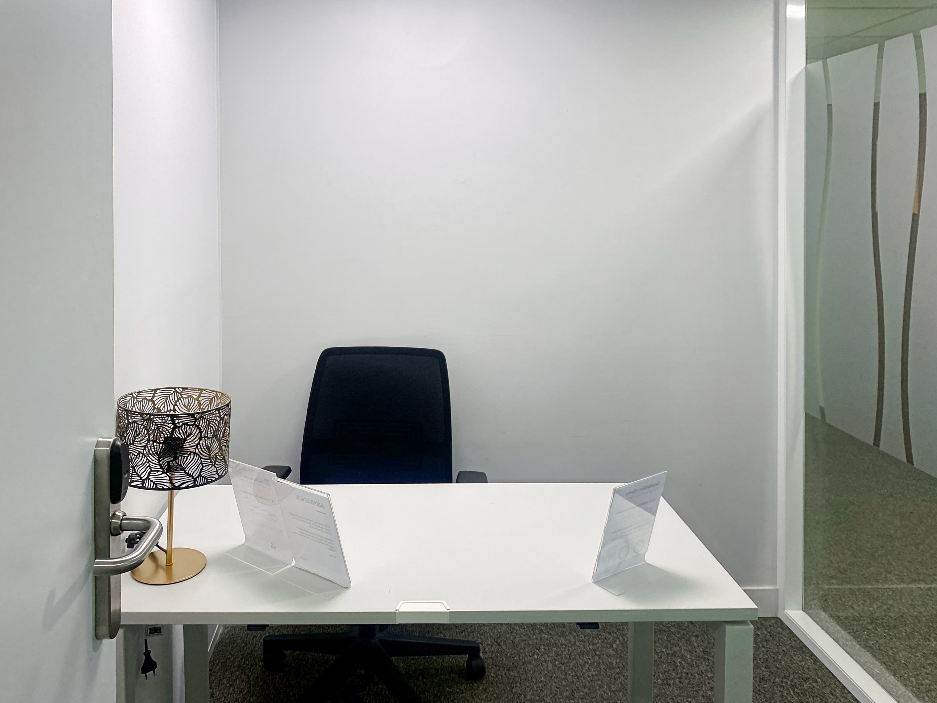 SAINT QUENTIN, Stop & Work Saint Quentin image 3 SAINT QUENTIN, Stop & Work Saint Quentin image 3