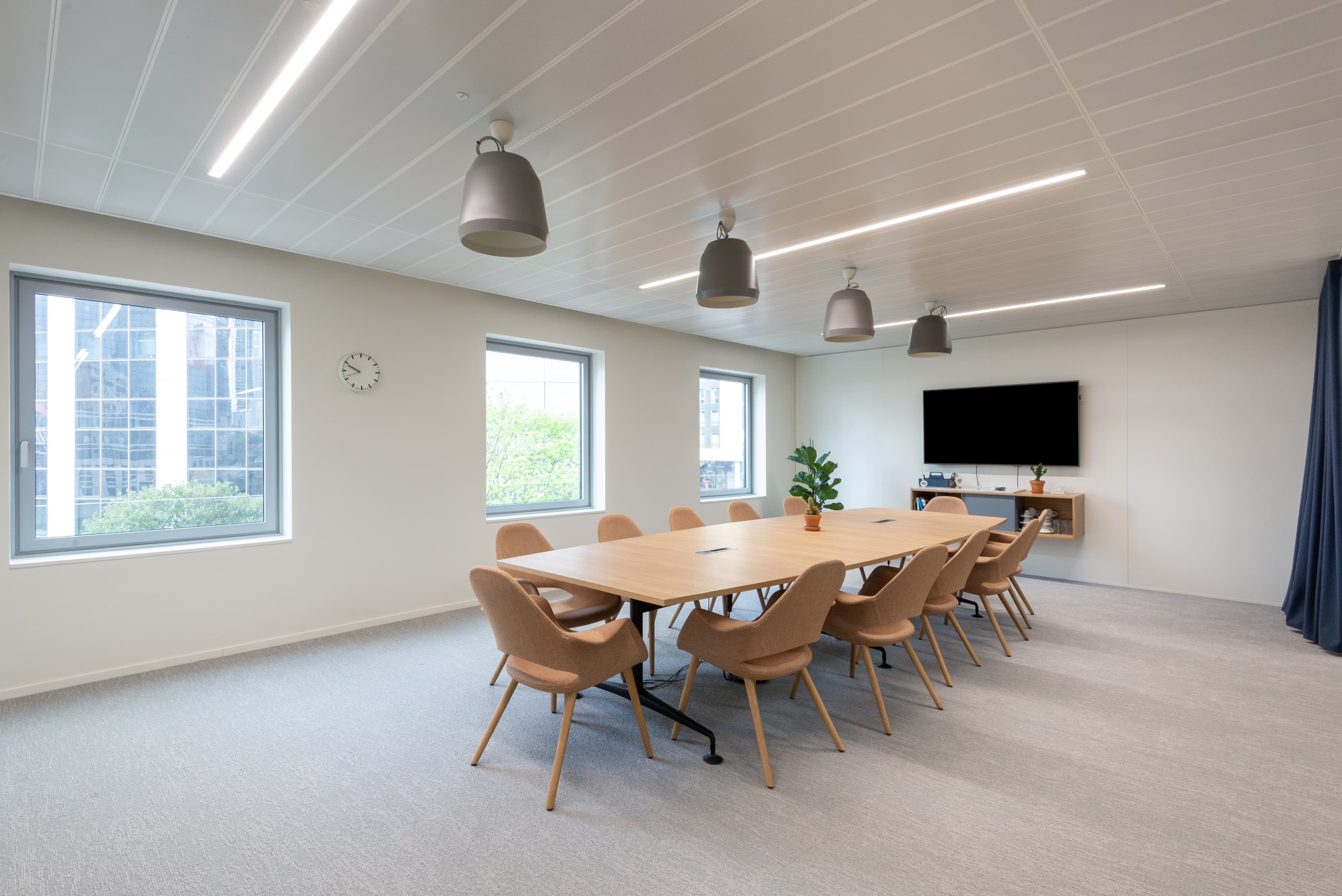 LA DEFENSE, Cours Valmy image 8 LA DEFENSE, Cours Valmy image 8