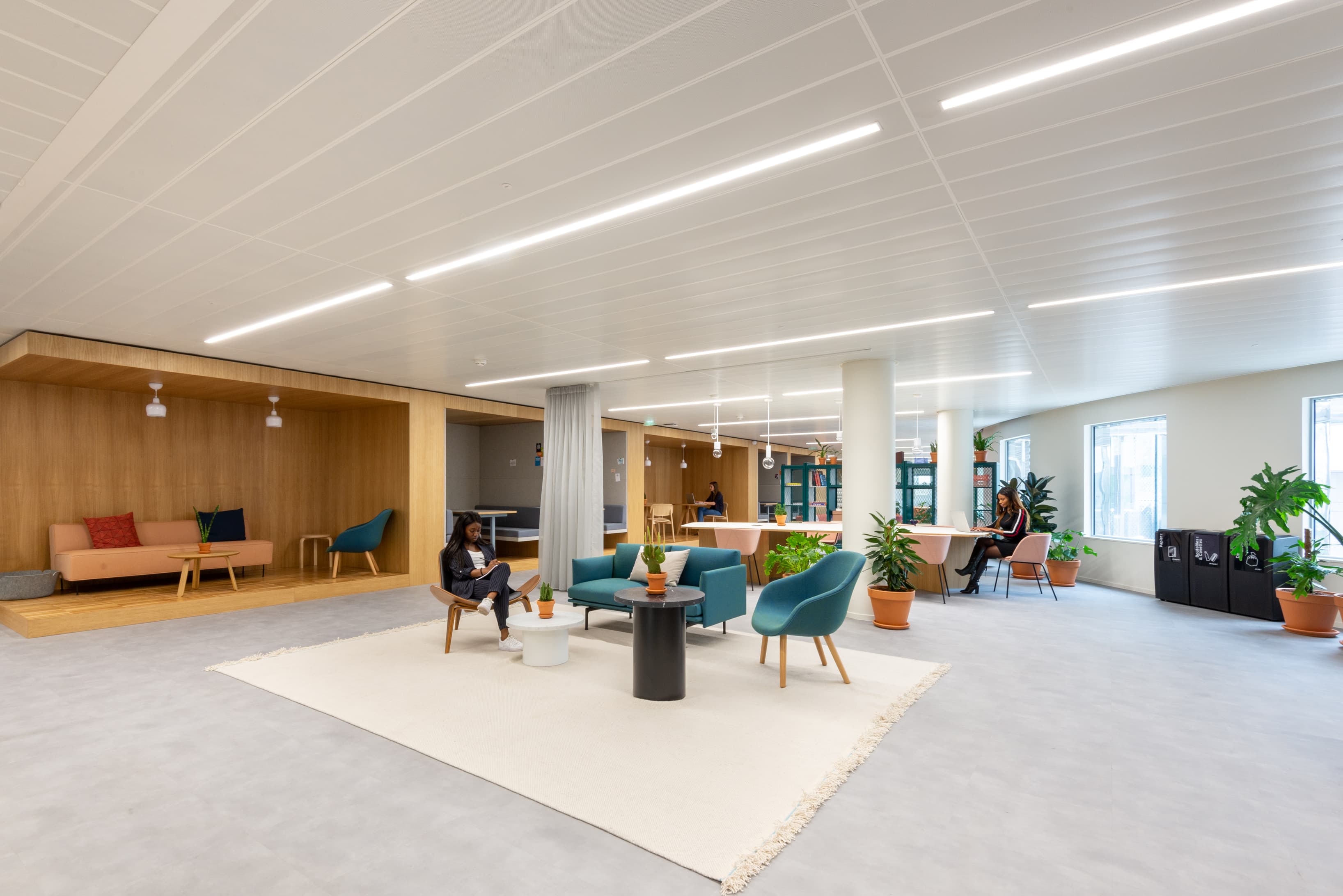 LA DEFENSE, Cours Valmy image 5 LA DEFENSE, Cours Valmy image 5