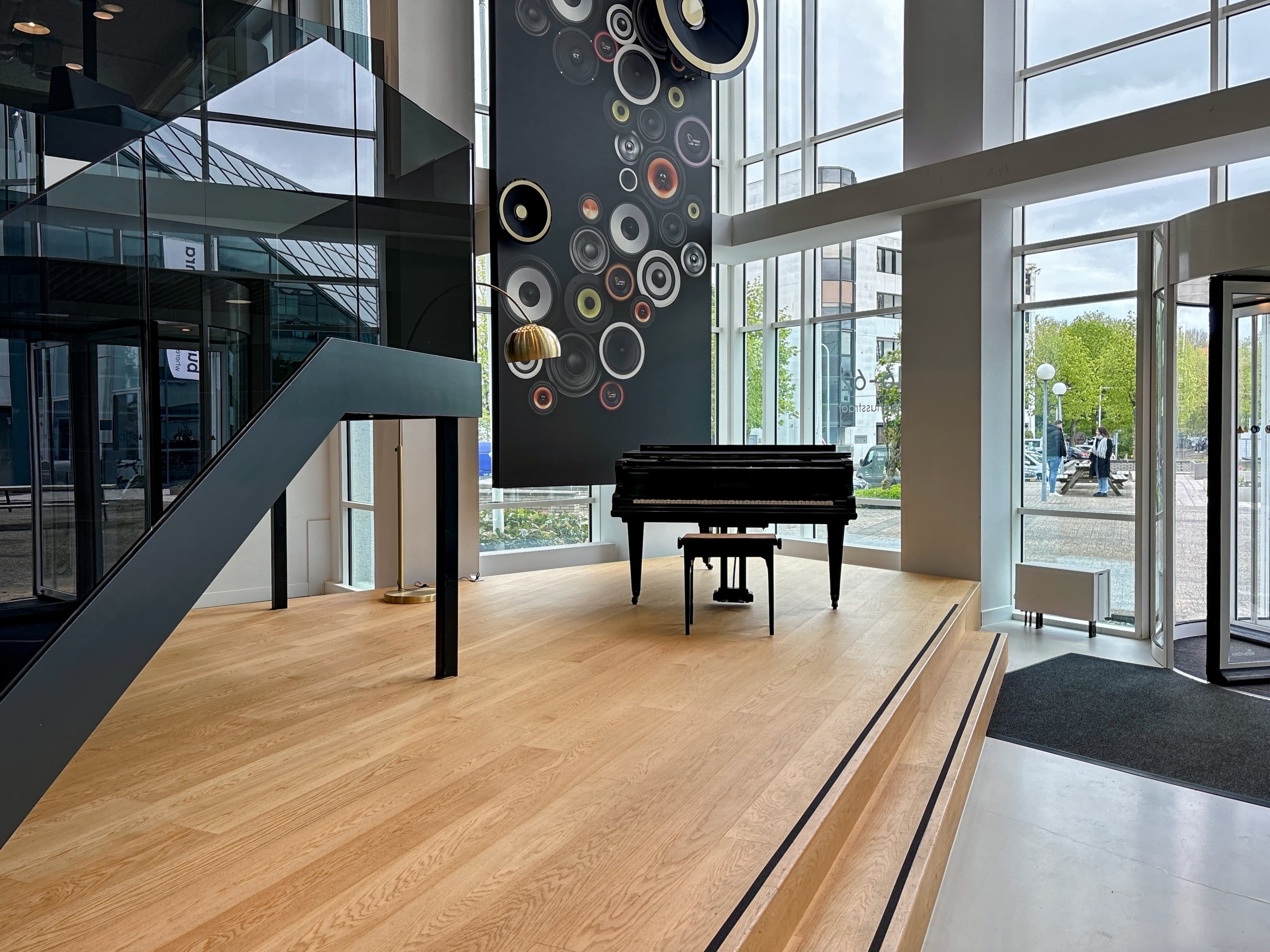 HOOFDDORP, Azura image 2