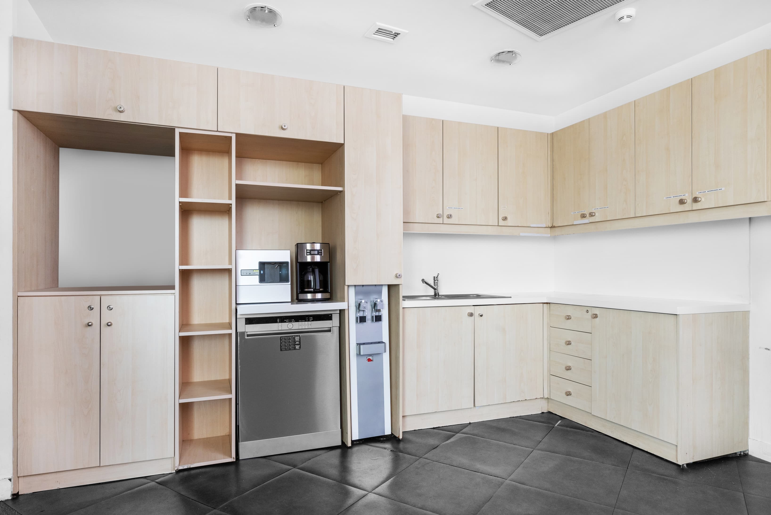 ANKARA, Armada-TRY image 4 ANKARA, Armada-TRY image 4